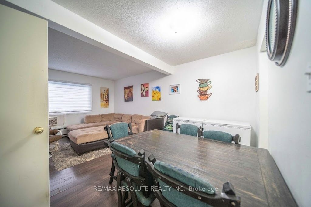 16 A Knollsbrook Drive Property Photo 7