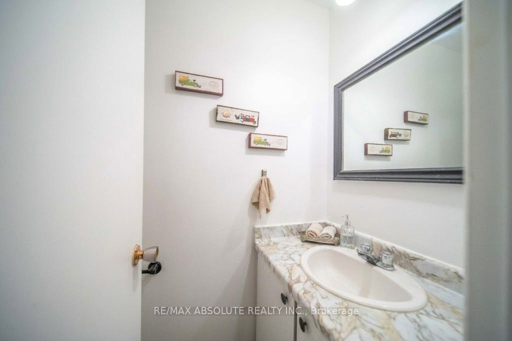 16 A Knollsbrook Drive Property Photo 9