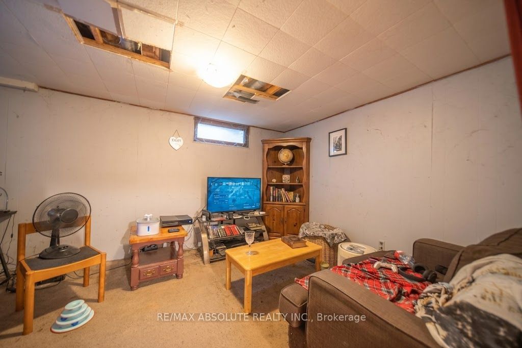16 A Knollsbrook Drive Property Photo 14