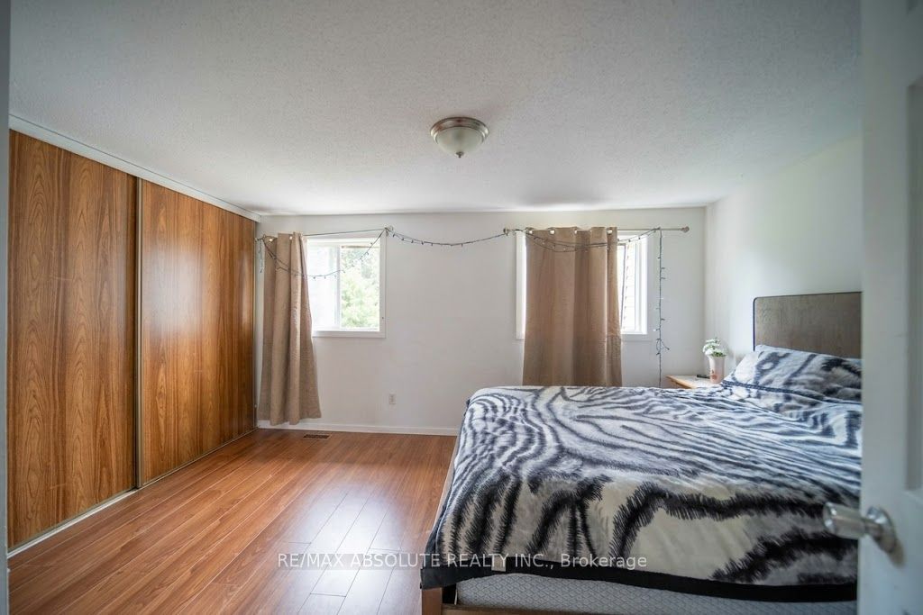 30 E Sonnet Crescent Property Photo 11