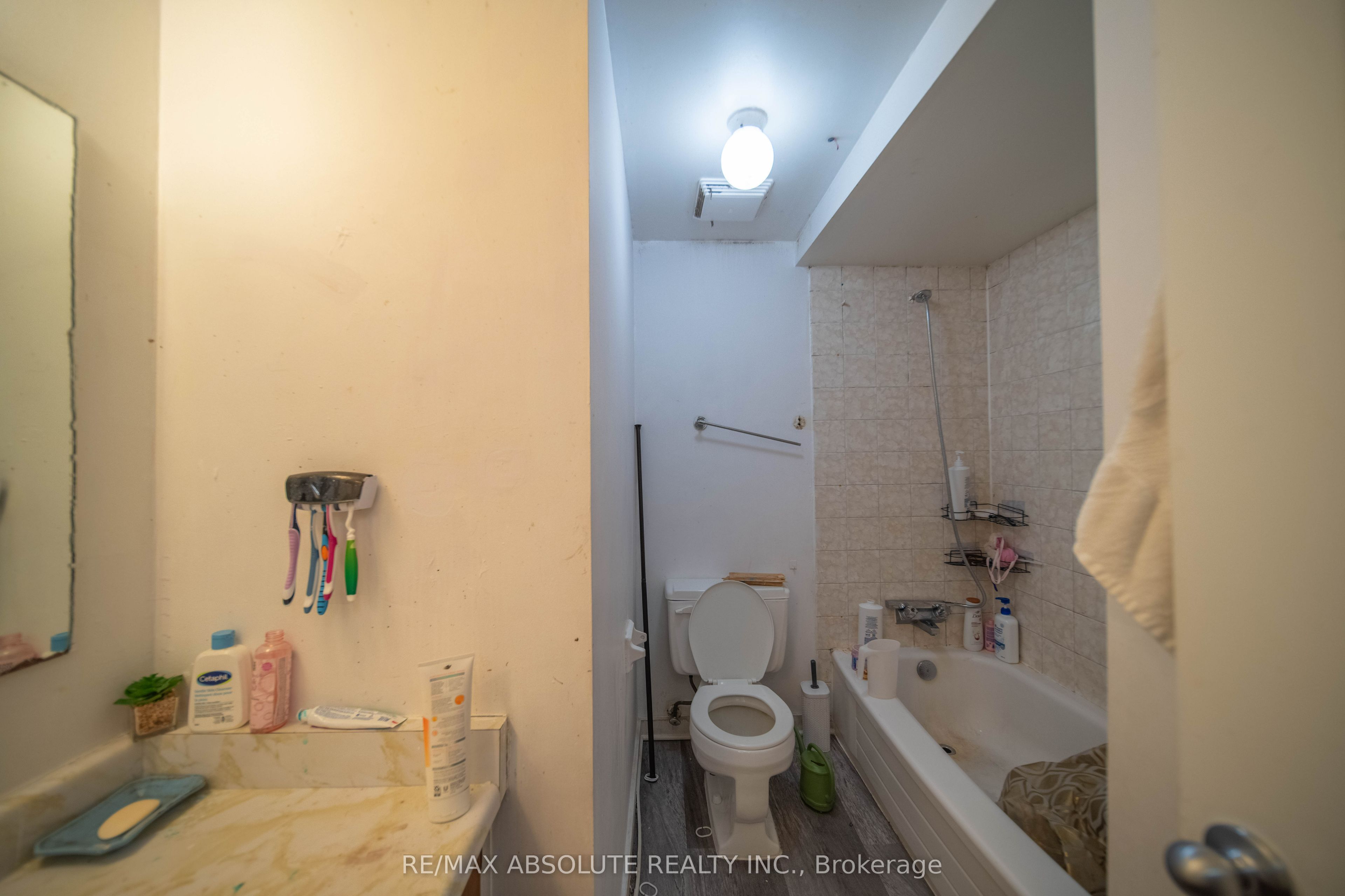 30 E Sonnet Crescent Property Photo 15
