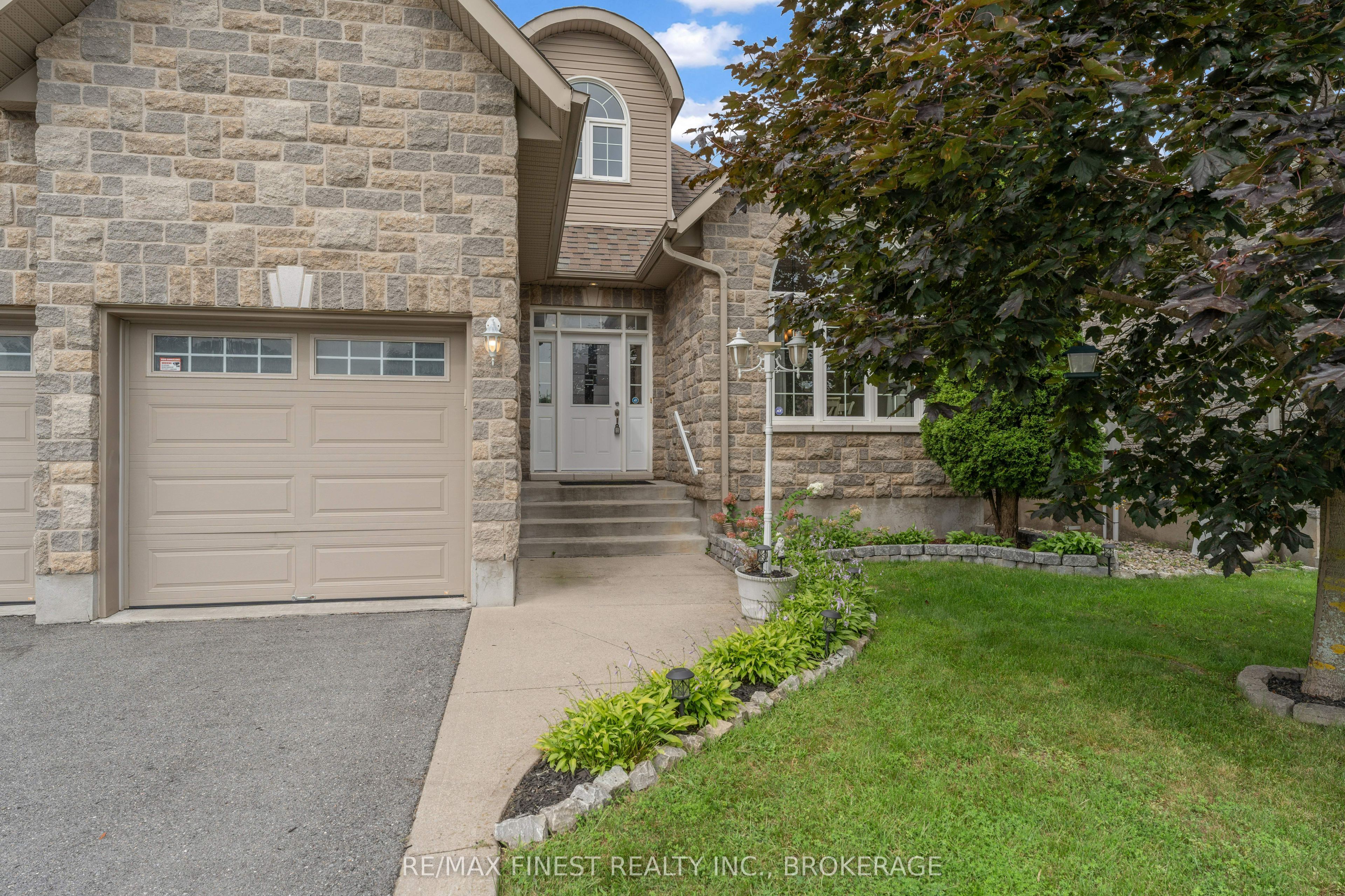 1309 Andersen Drive Property Photo 3