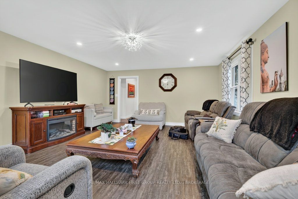 20 Drennan Street Property Photo 8