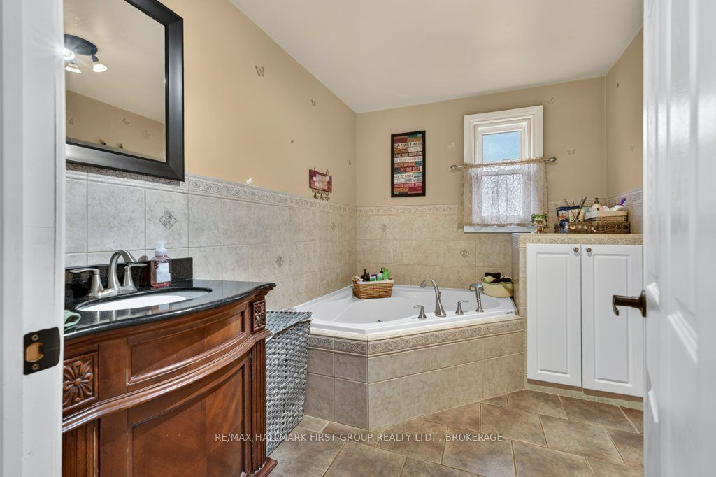 20 Drennan Street Property Photo 21