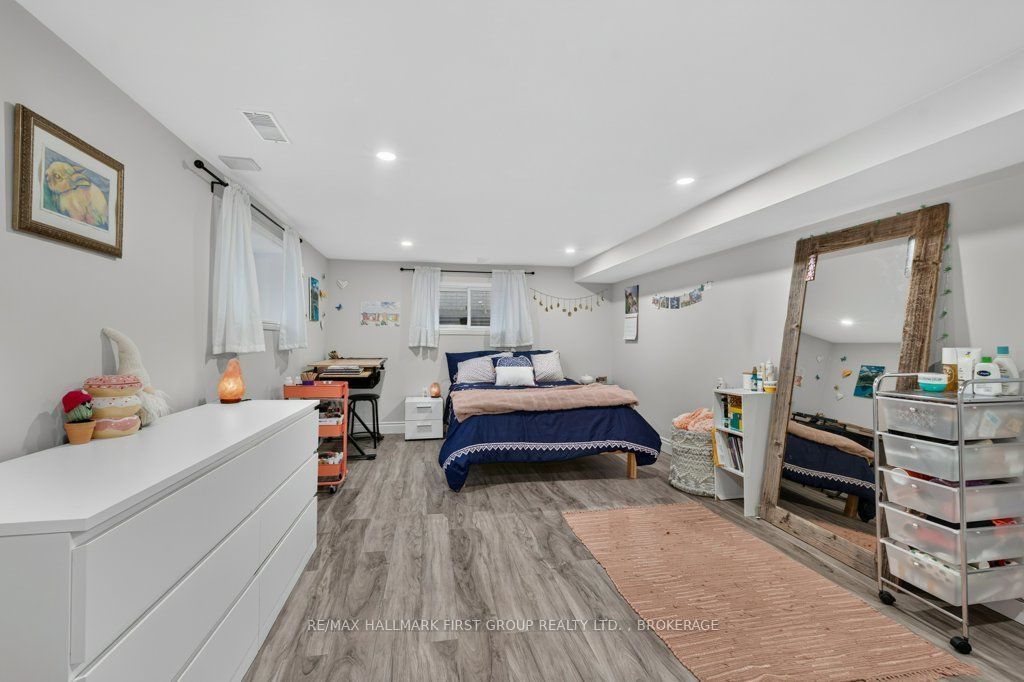 20 Drennan Street Property Photo 23