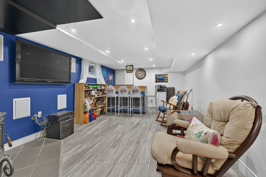 20 Drennan Street Property Photo 27