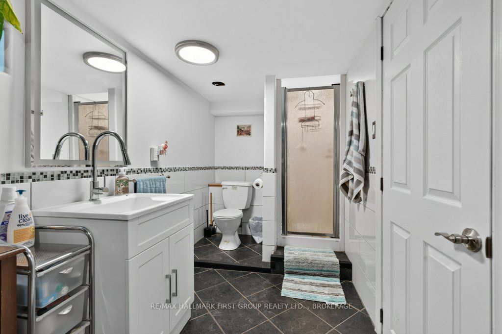 20 Drennan Street Property Photo 33
