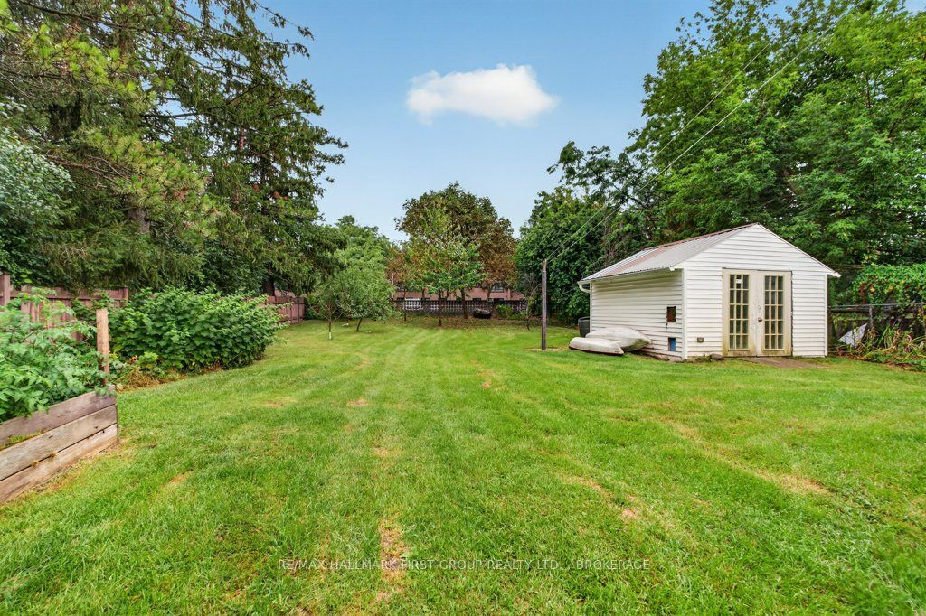 20 Drennan Street Property Photo 36