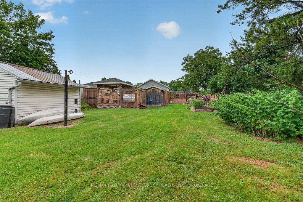 20 Drennan Street Property Photo 39
