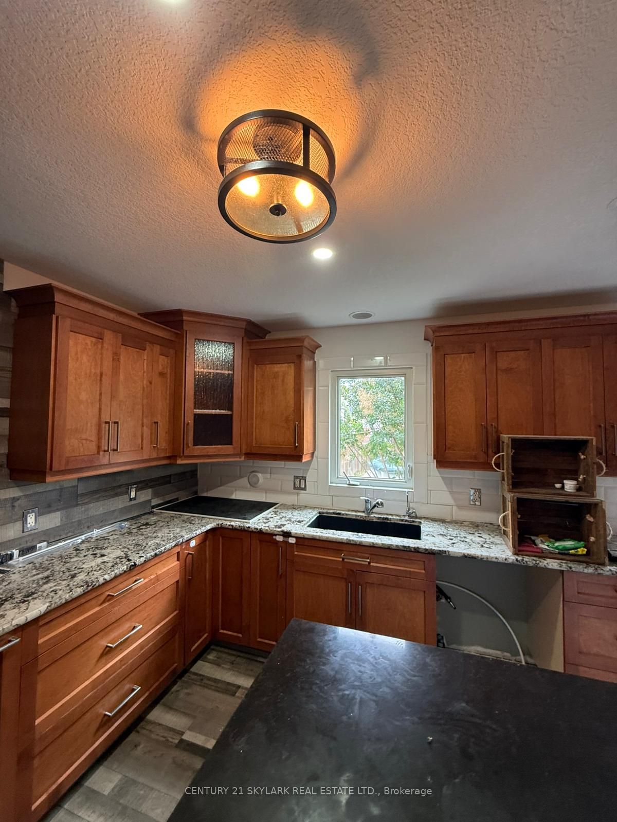 19 Kensington Court Property Photo 6