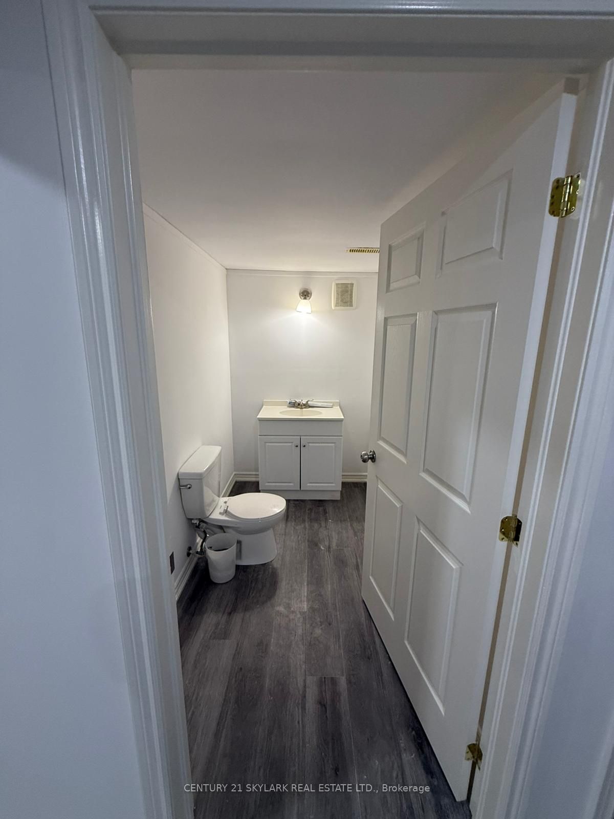 19 Kensington Court Property Photo 9