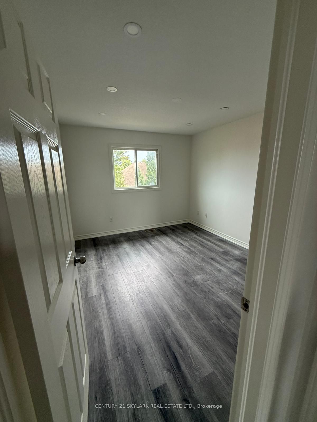 19 Kensington Court Property Photo 10