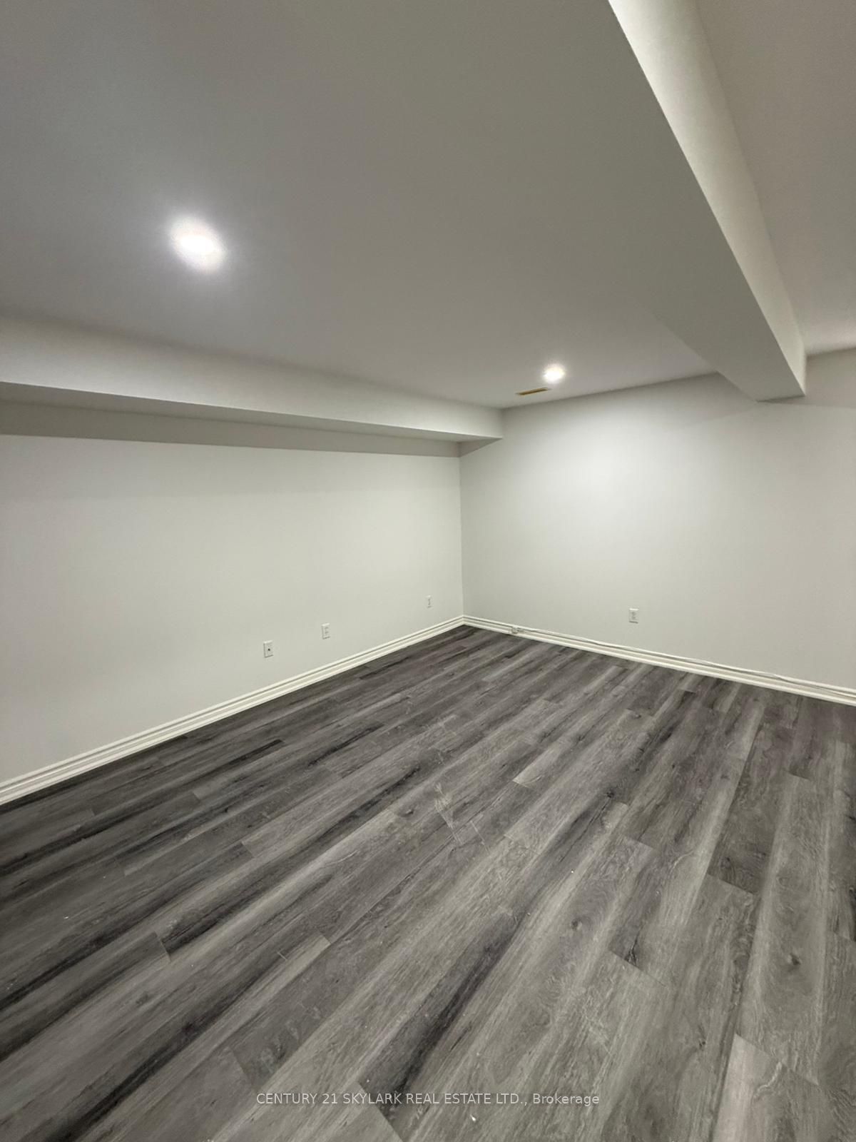 19 Kensington Court Property Photo 14