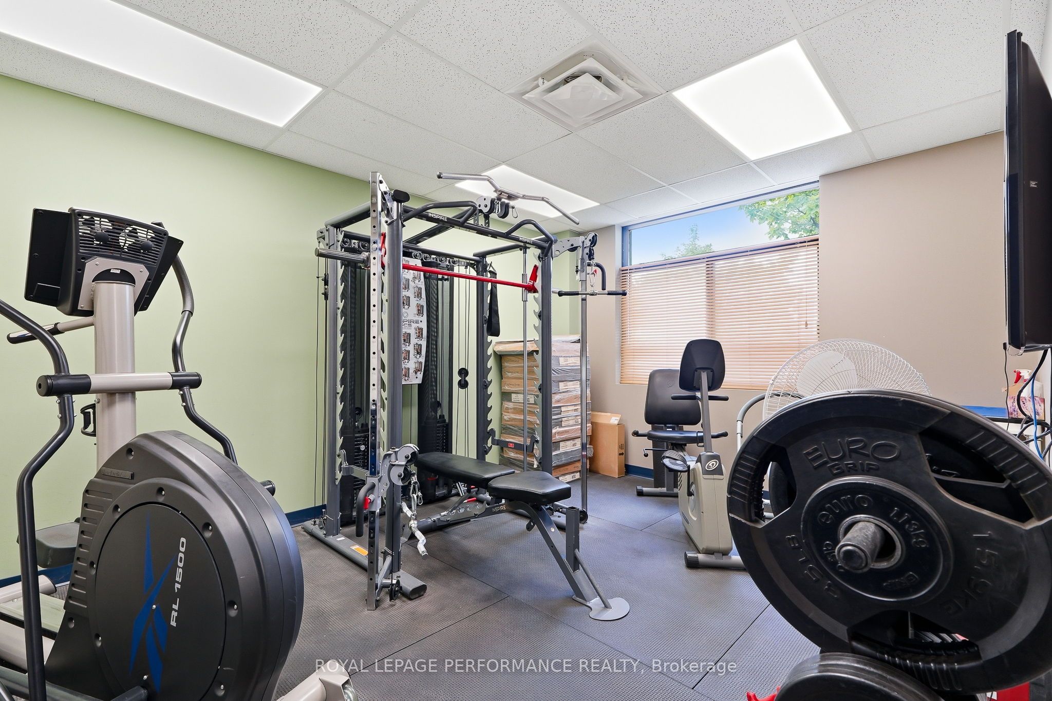 2212 Gladwin Crescent B1-b2 Property Photo 21