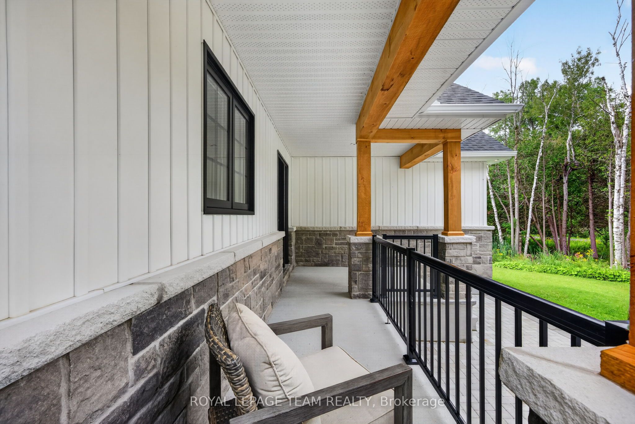 1007 Townline Road Property Photo 6