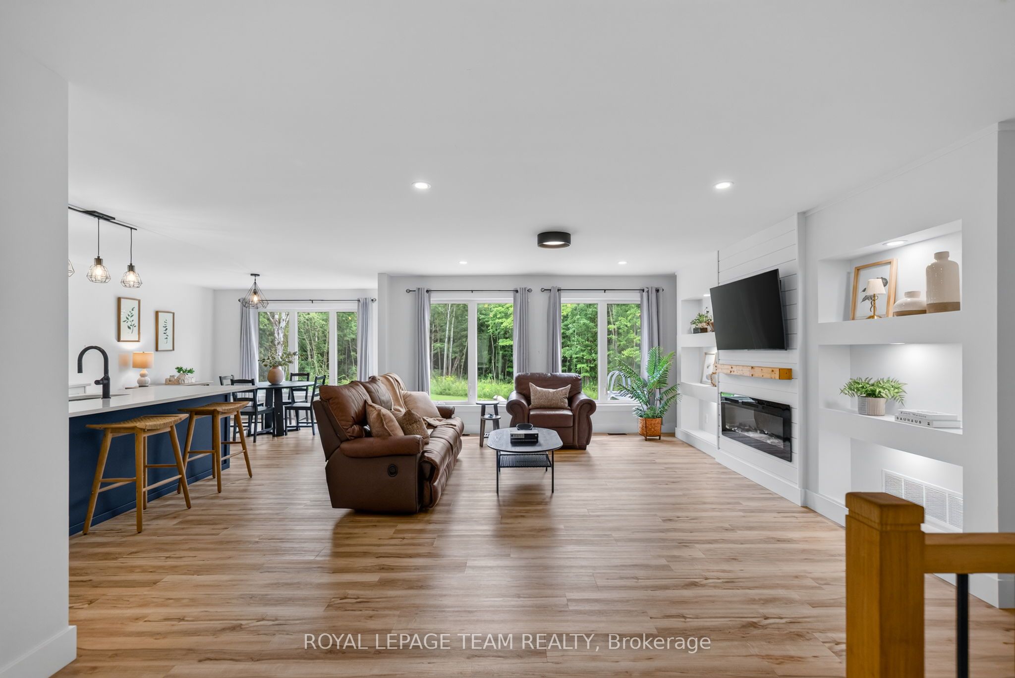 1007 Townline Road Property Photo 8