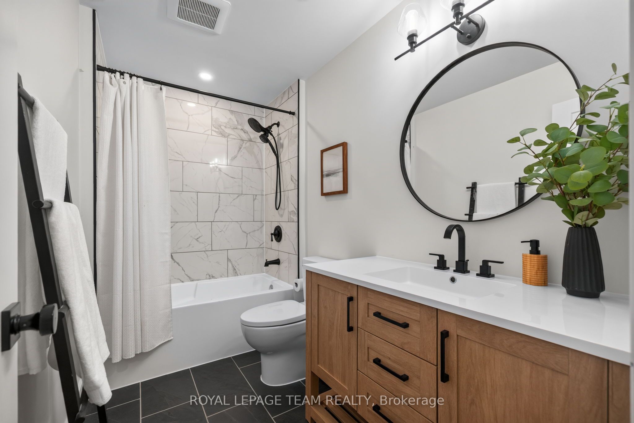 1007 Townline Road Property Photo 33