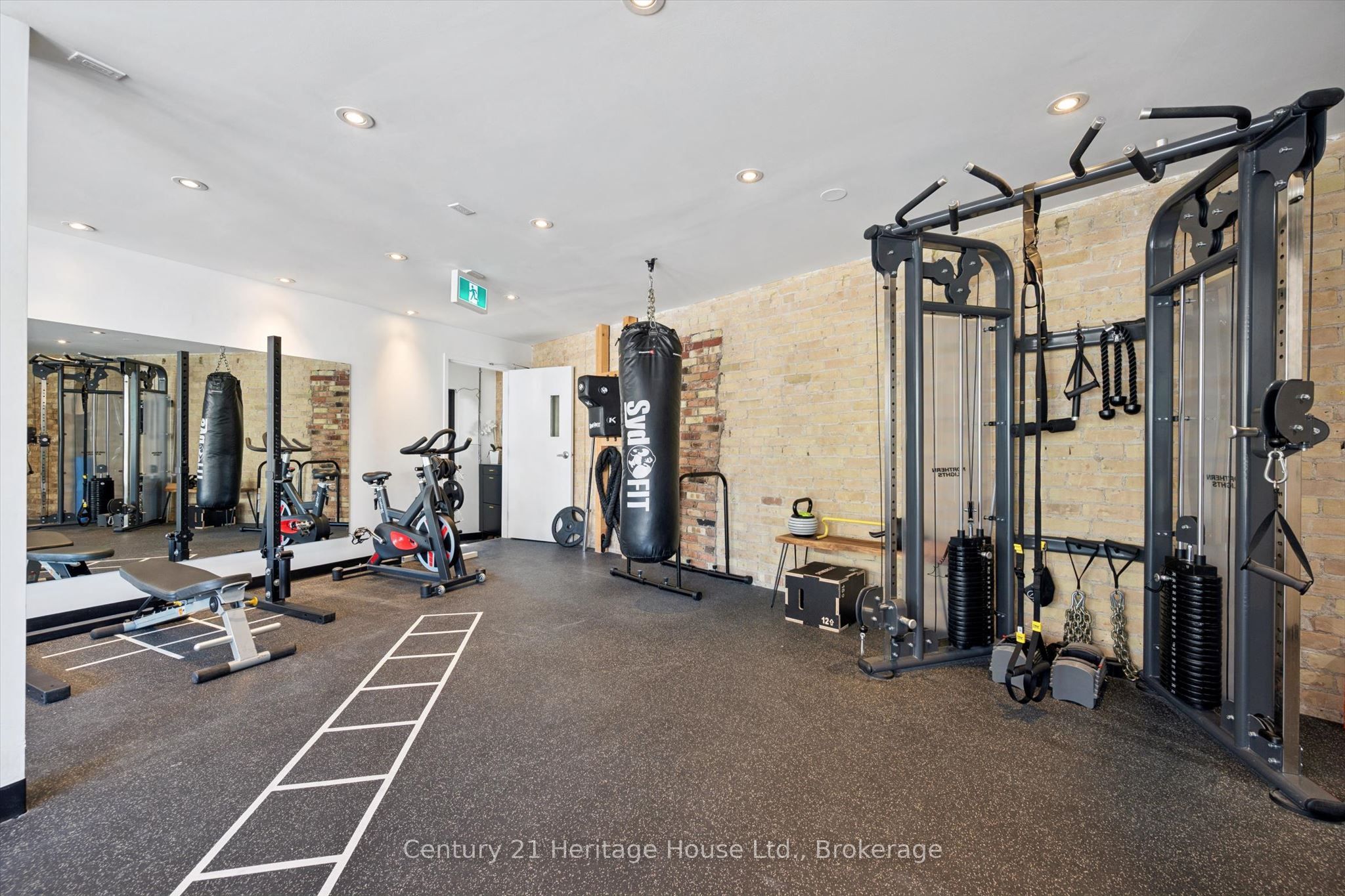 5 Church Street E Property Photo 7