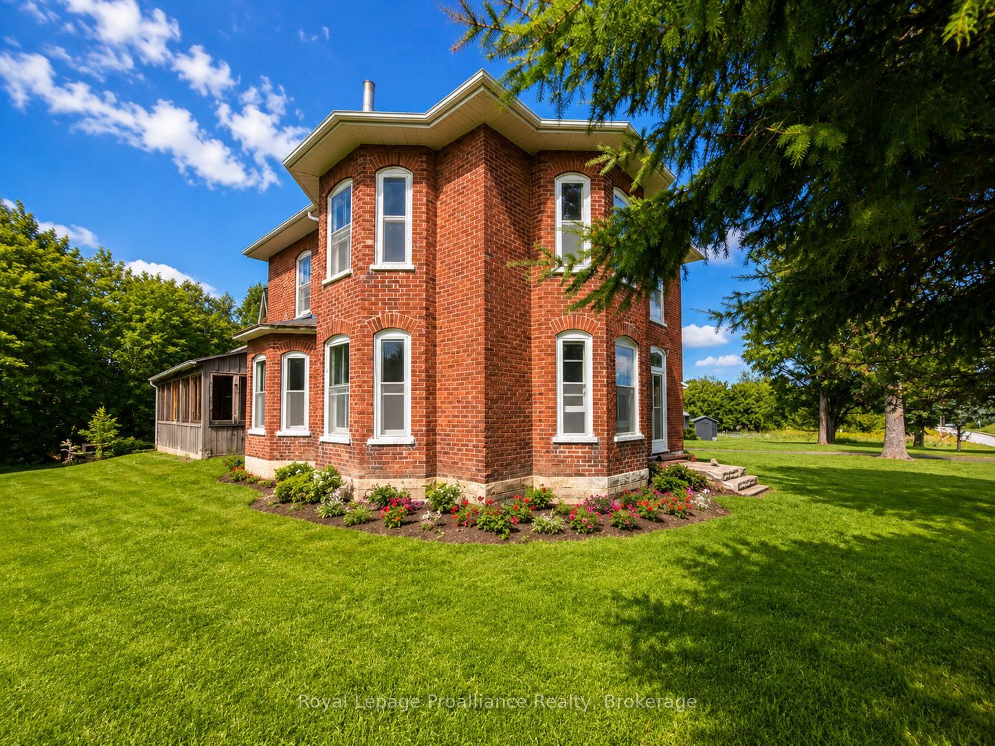 251 Goods Road Property Photo 1