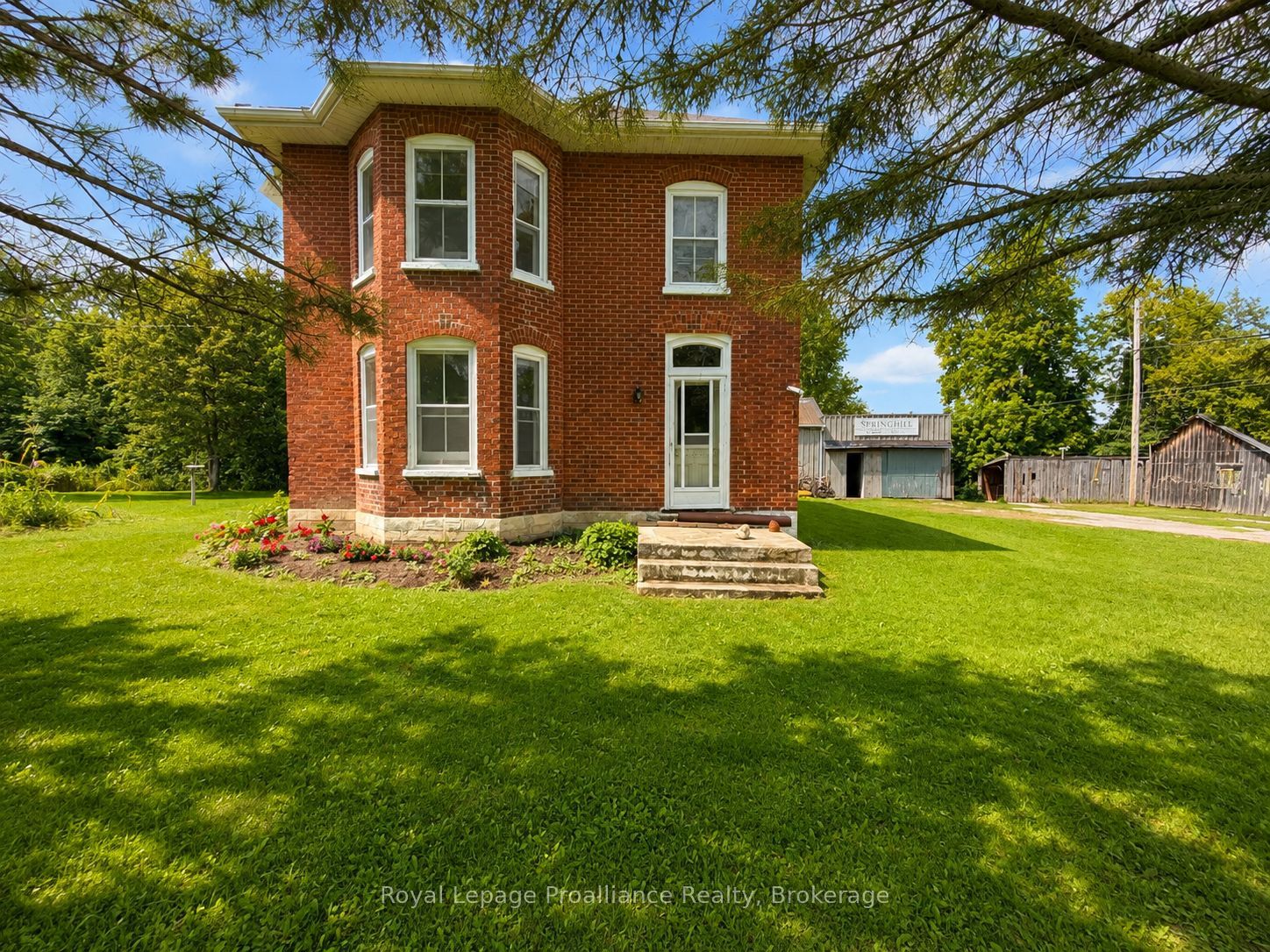 251 Goods Road Property Photo 3