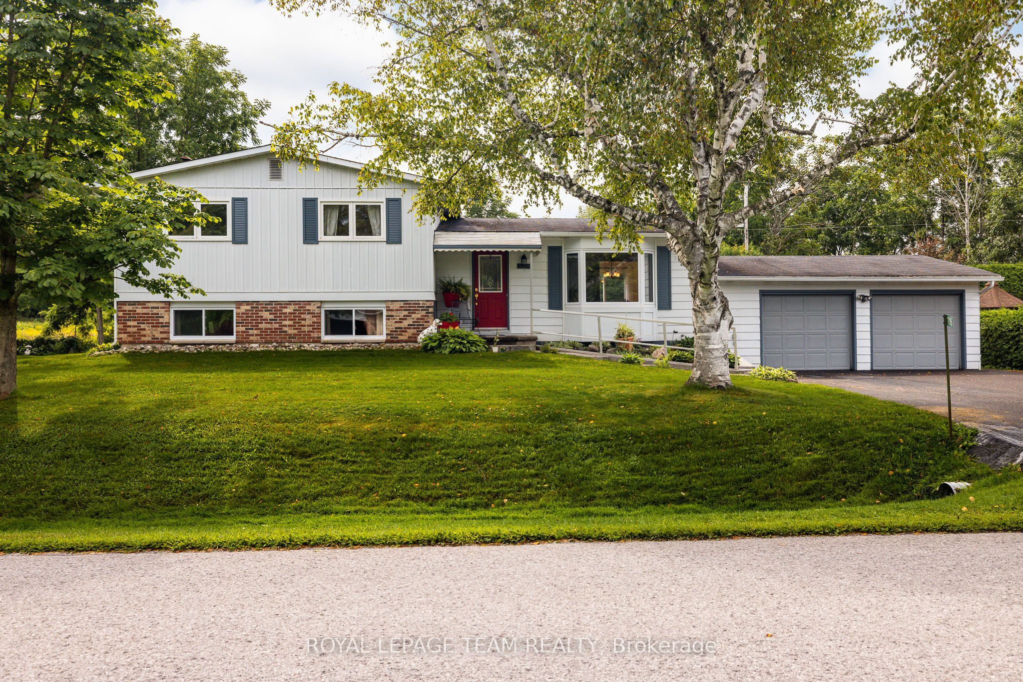 1016 Boucher Crescent Property Photo 1