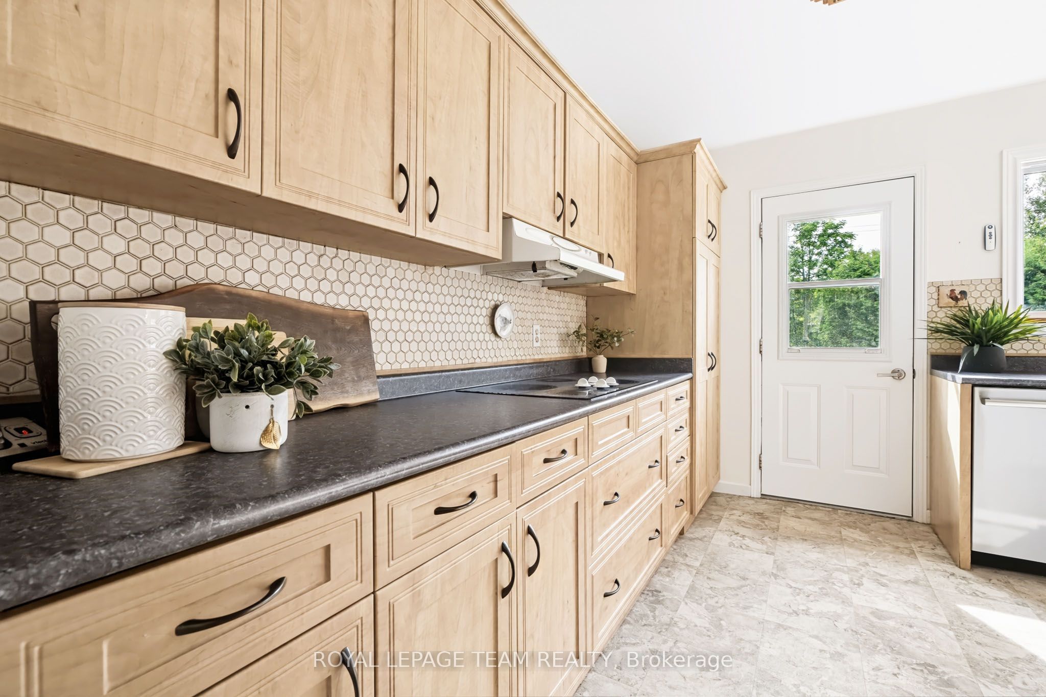 1016 Boucher Crescent Property Photo 13
