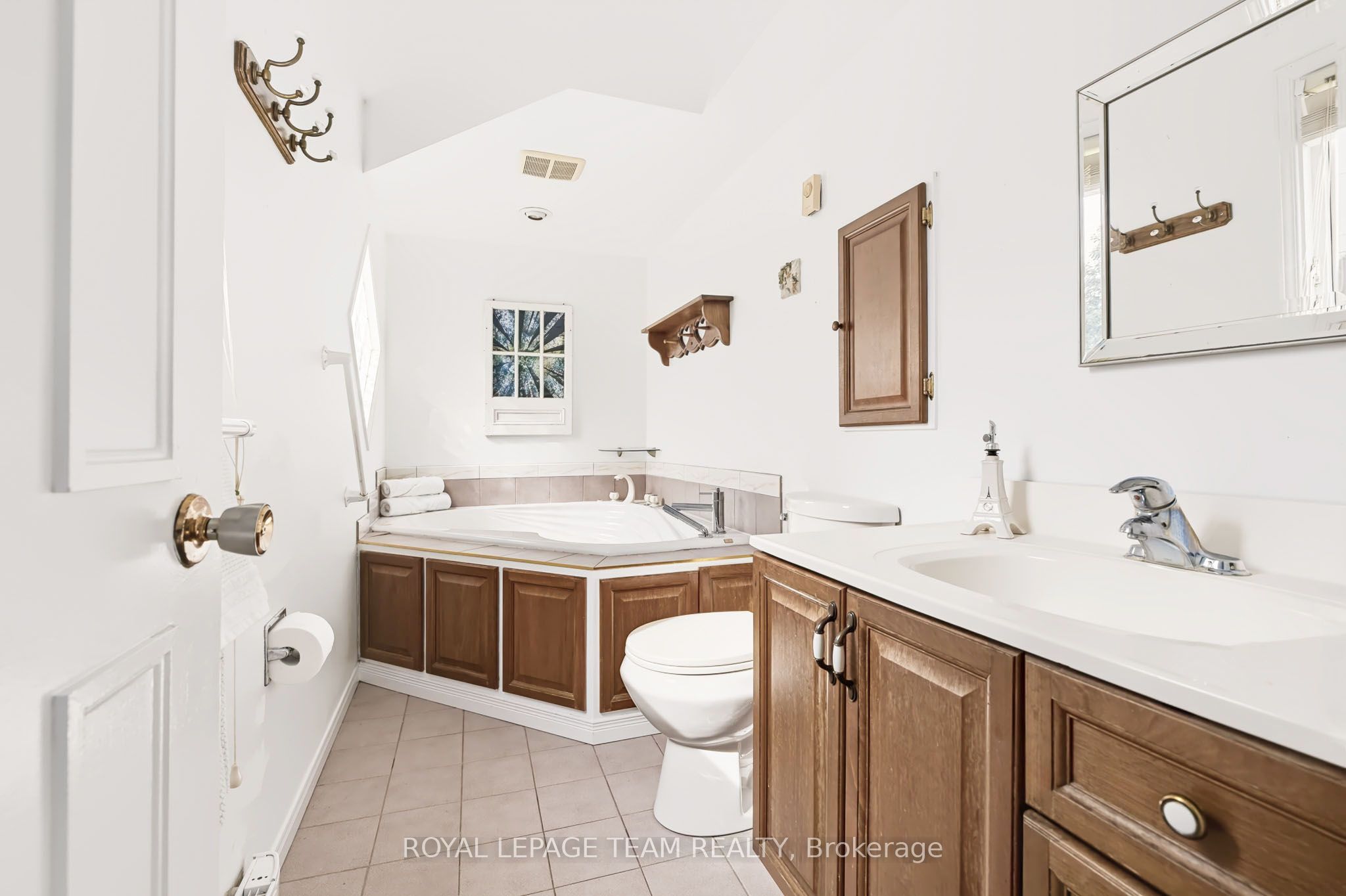 1016 Boucher Crescent Property Photo 20