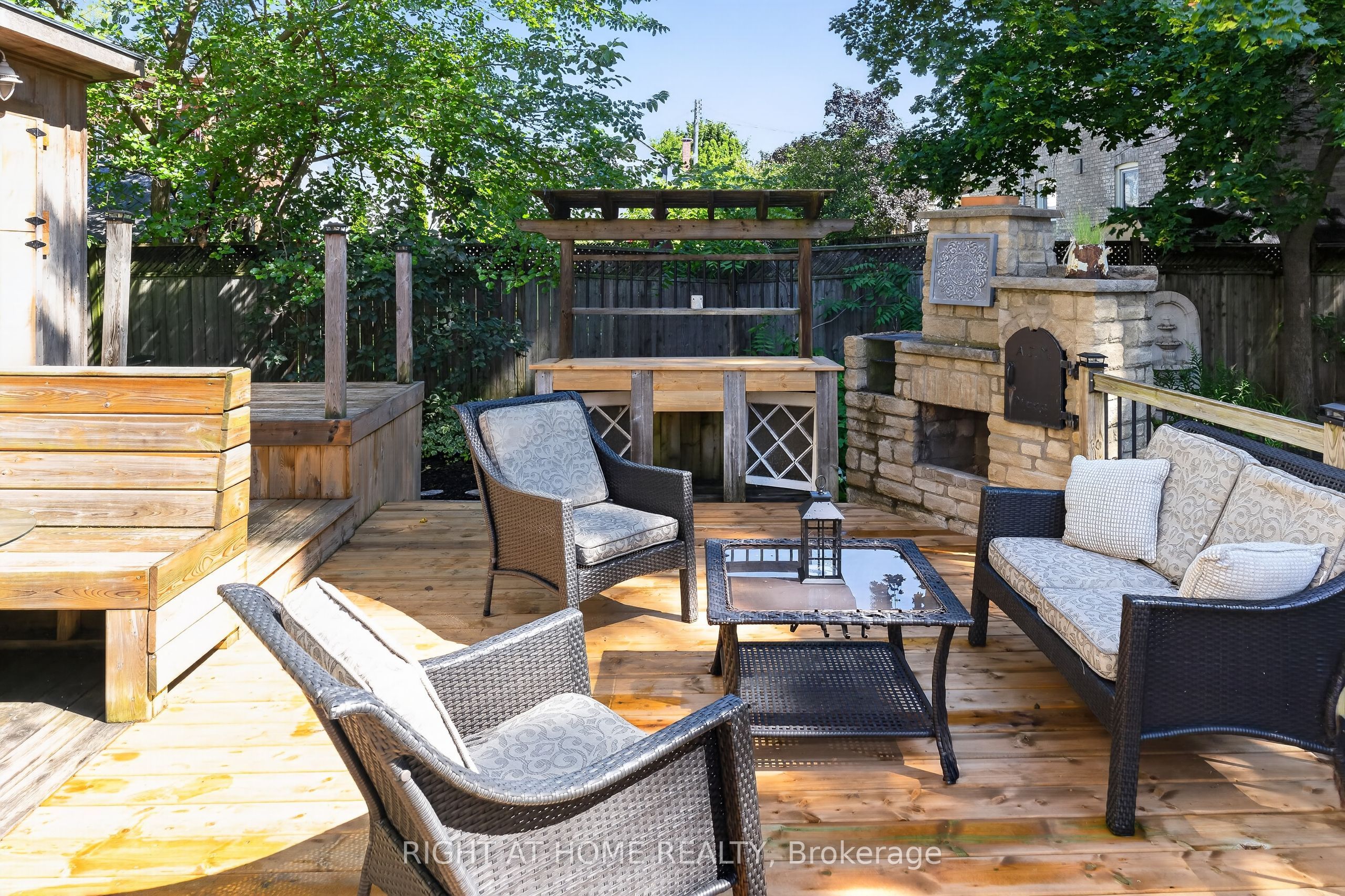 41 Hincks Street Property Photo 33