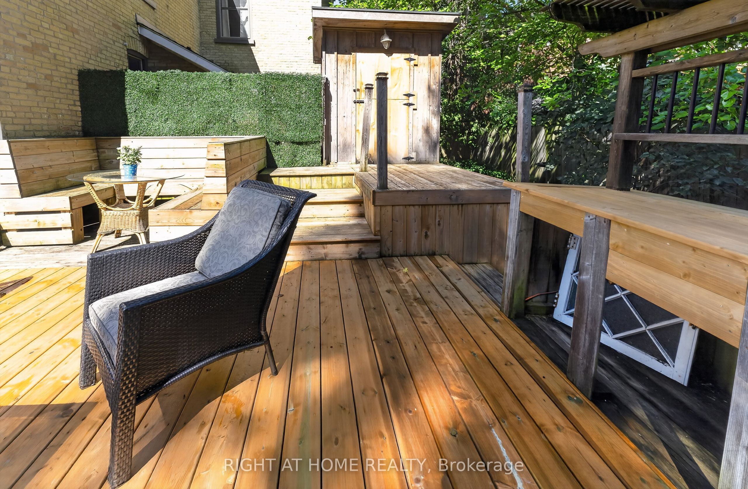41 Hincks Street Property Photo 35