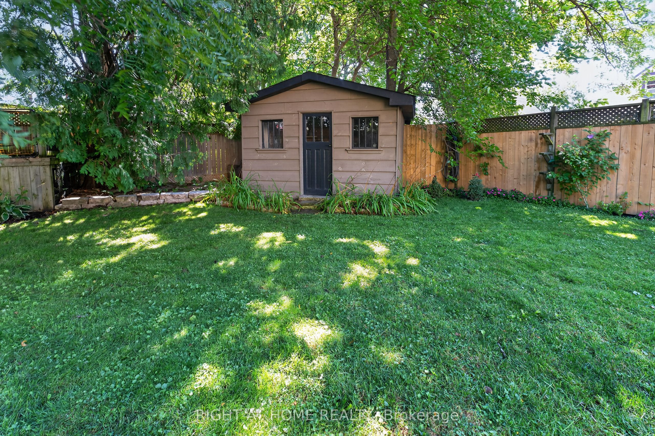 41 Hincks Street Property Photo 37