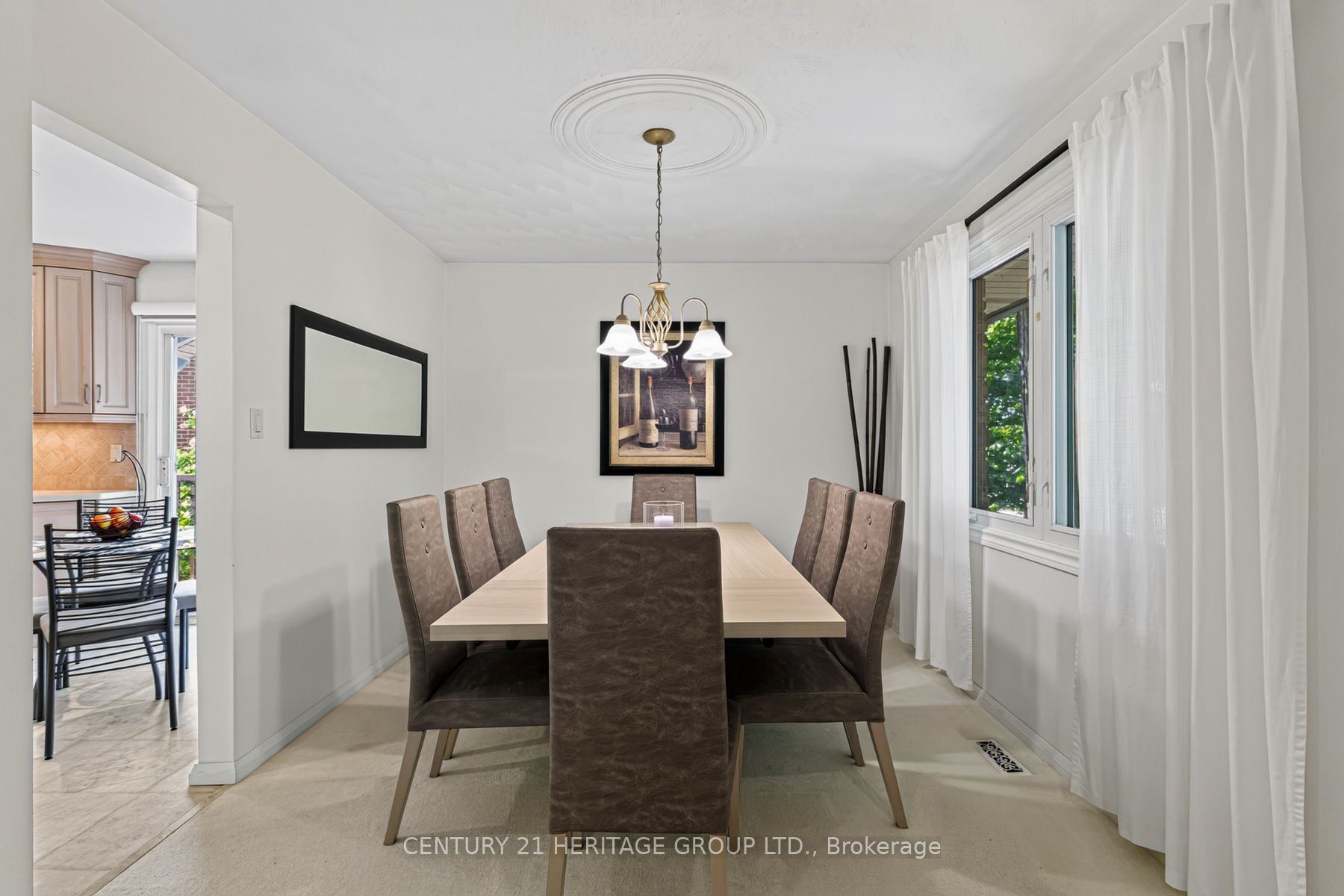 245 Corrie Crescent Property Photo 13