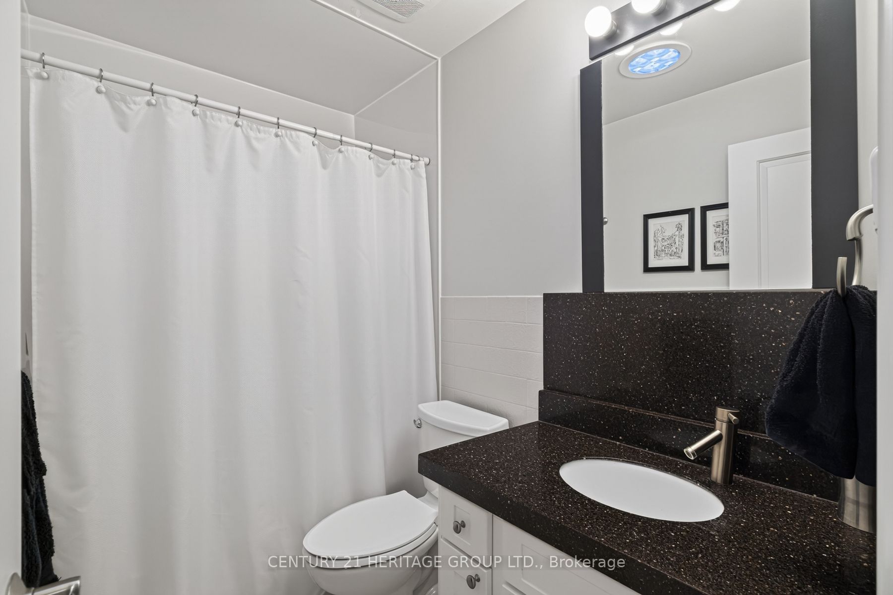 245 Corrie Crescent Property Photo 23