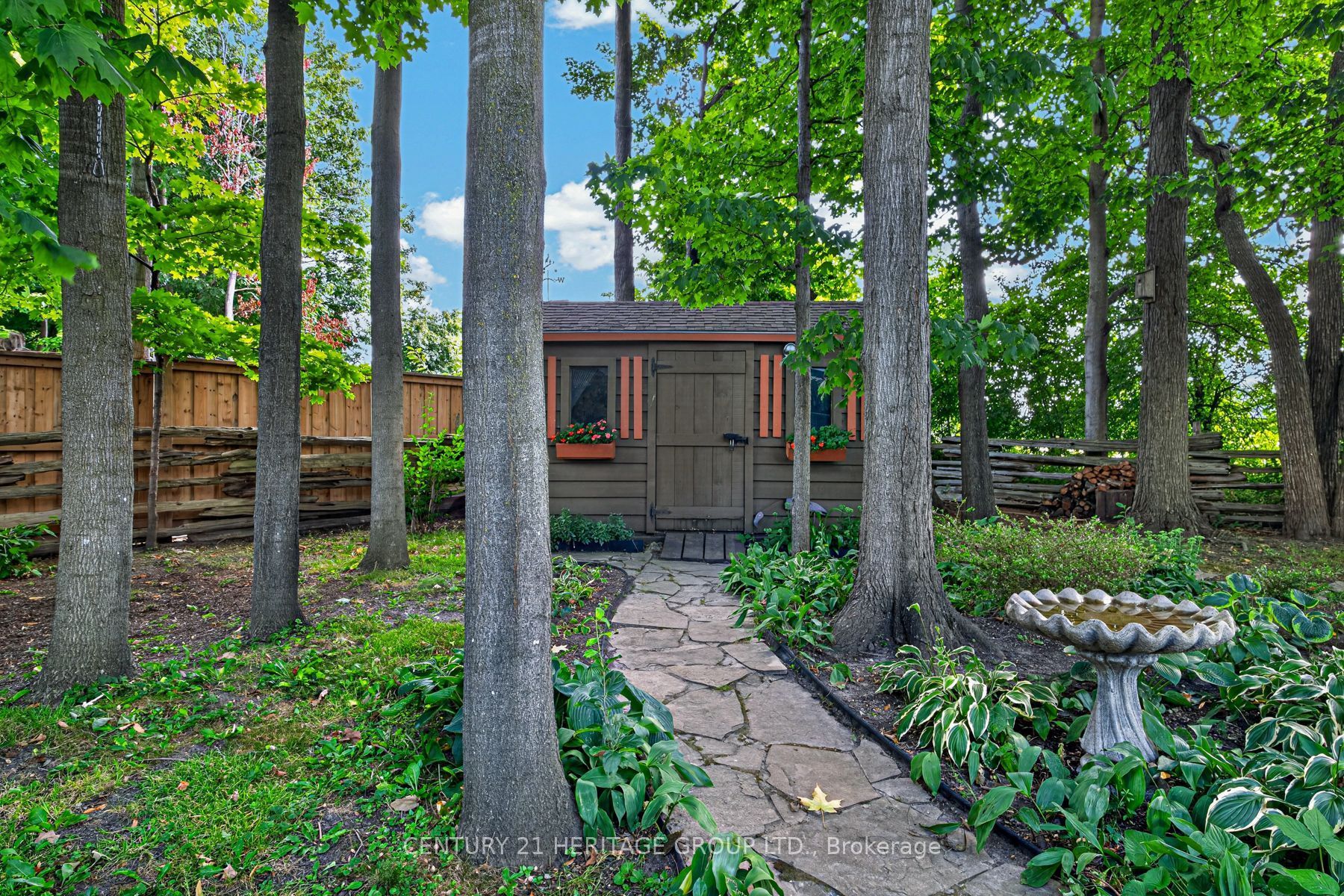 245 Corrie Crescent Property Photo 49