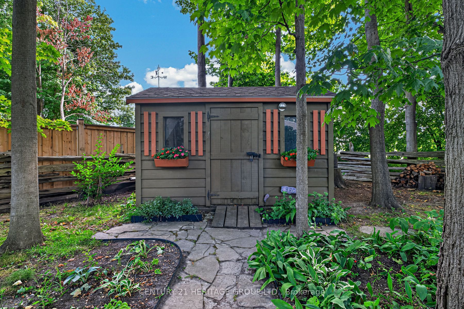 245 Corrie Crescent Property Photo 50