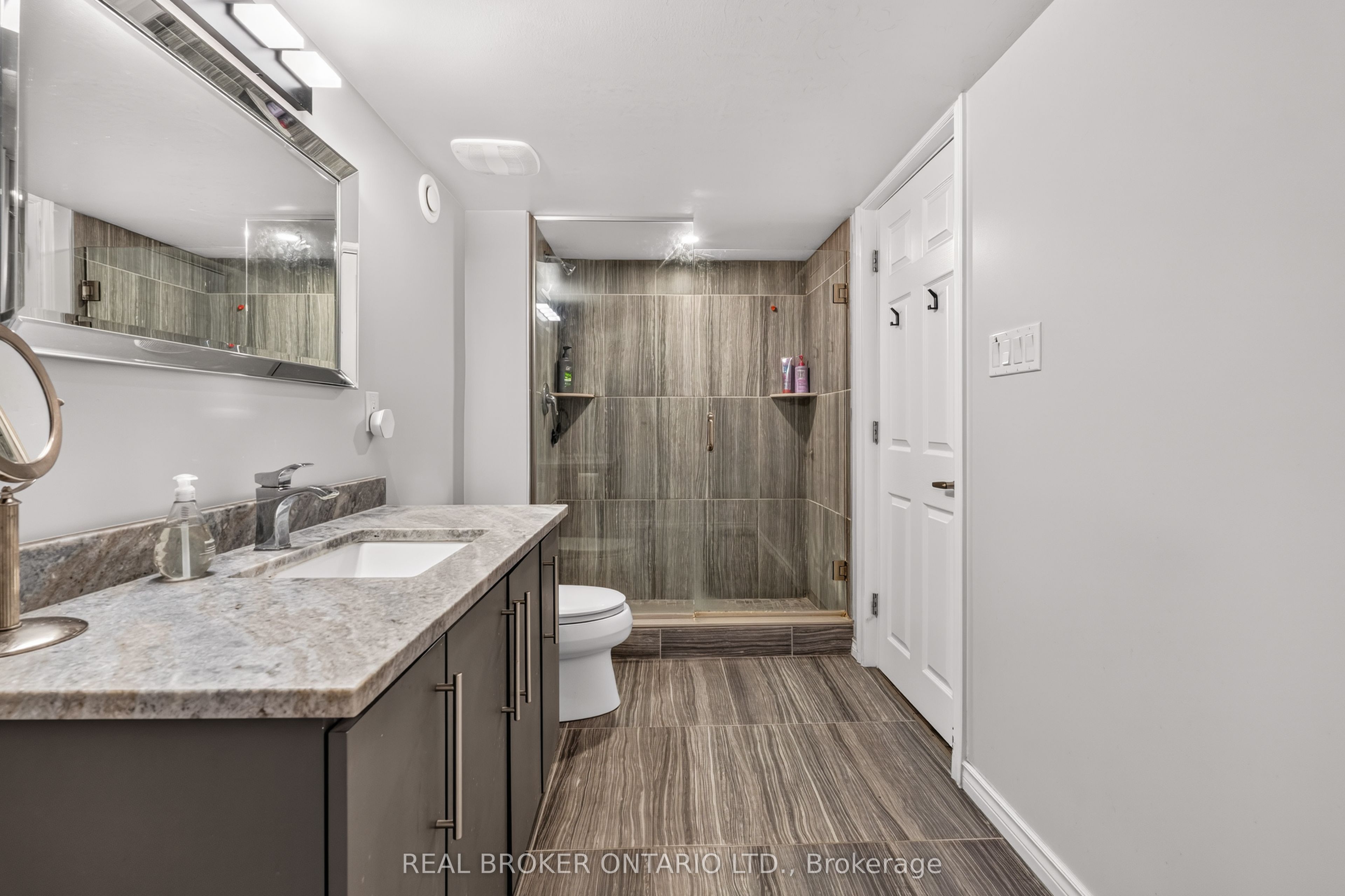 175 May Street Property Photo 42