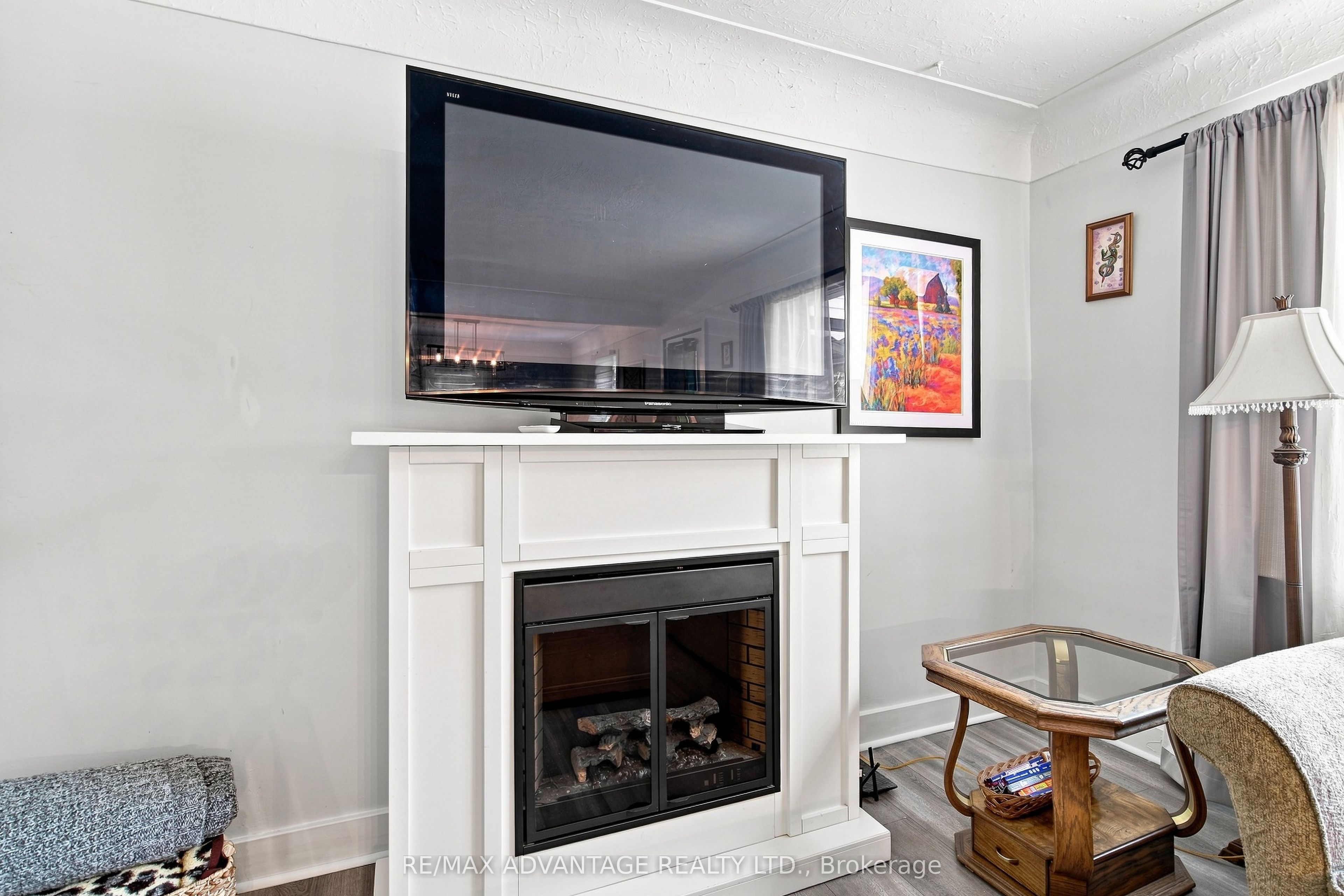 77 First Avenue Property Photo 9