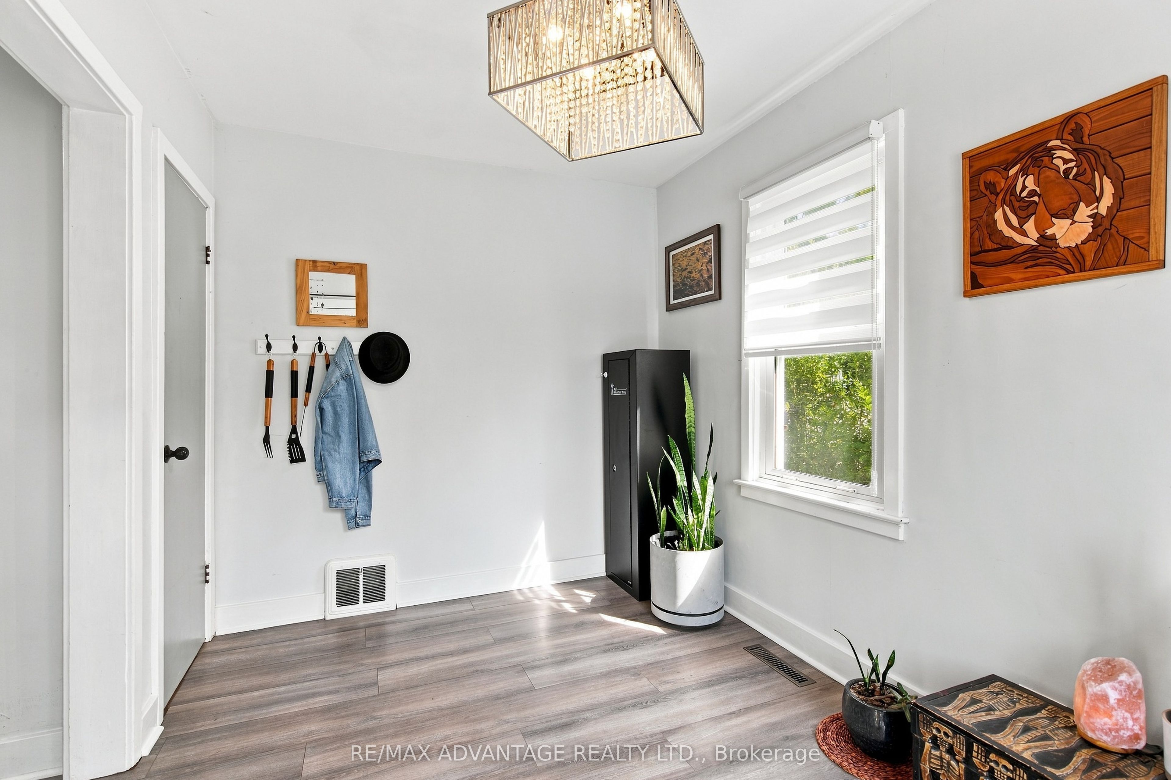 77 First Avenue Property Photo 18
