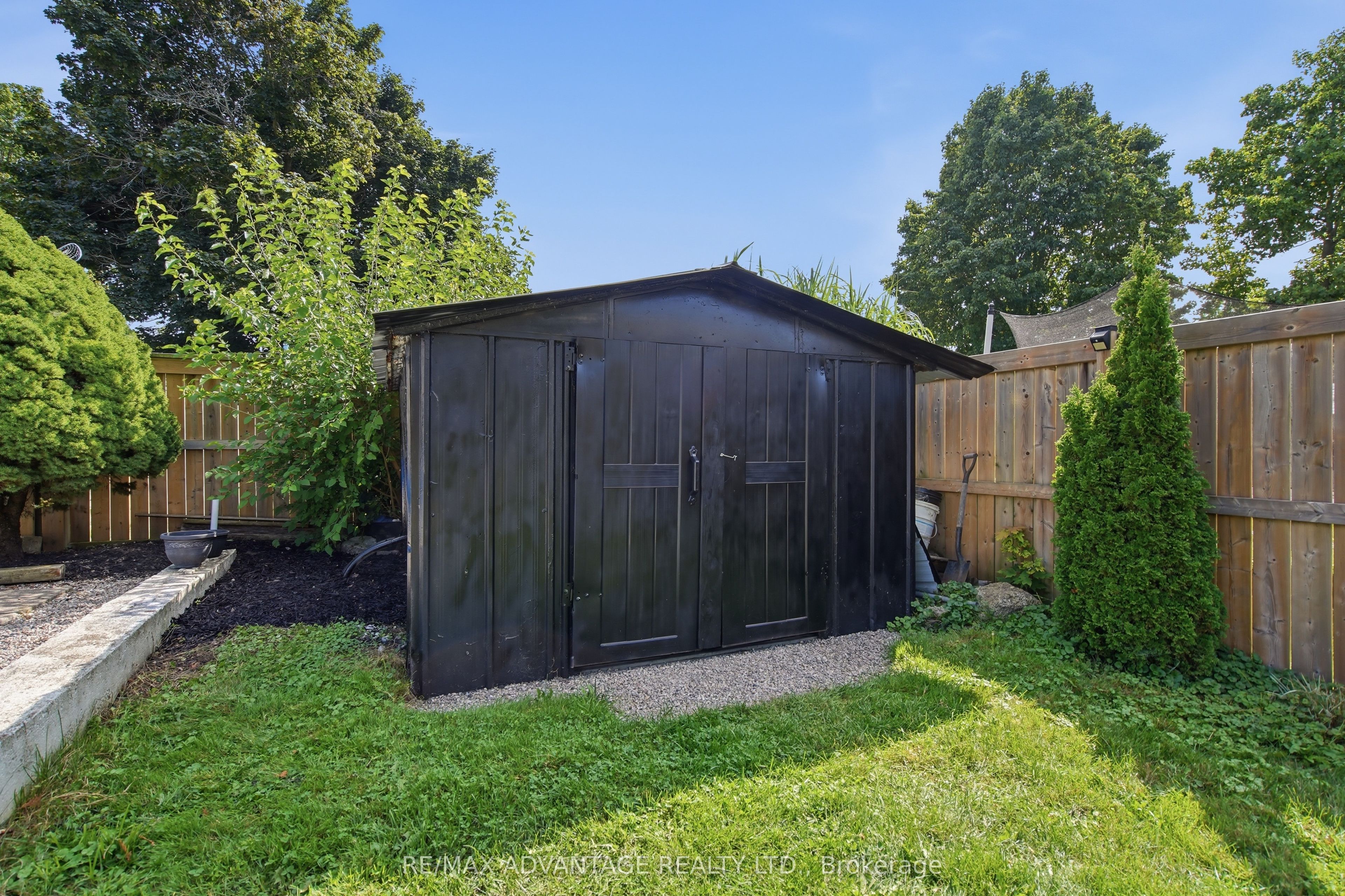 77 First Avenue Property Photo 35
