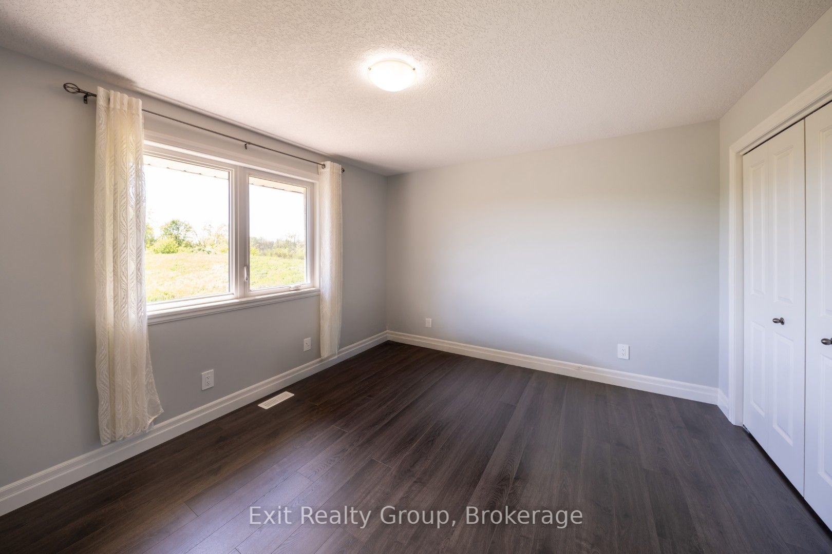 49 Lanark Drive Property Photo 19