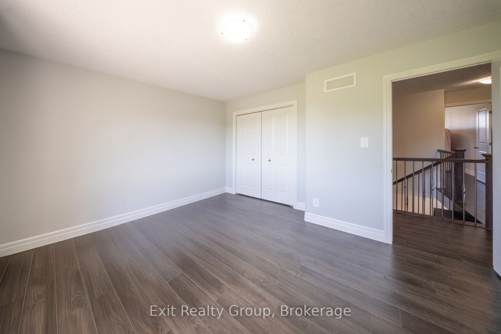 49 Lanark Drive Property Photo 21
