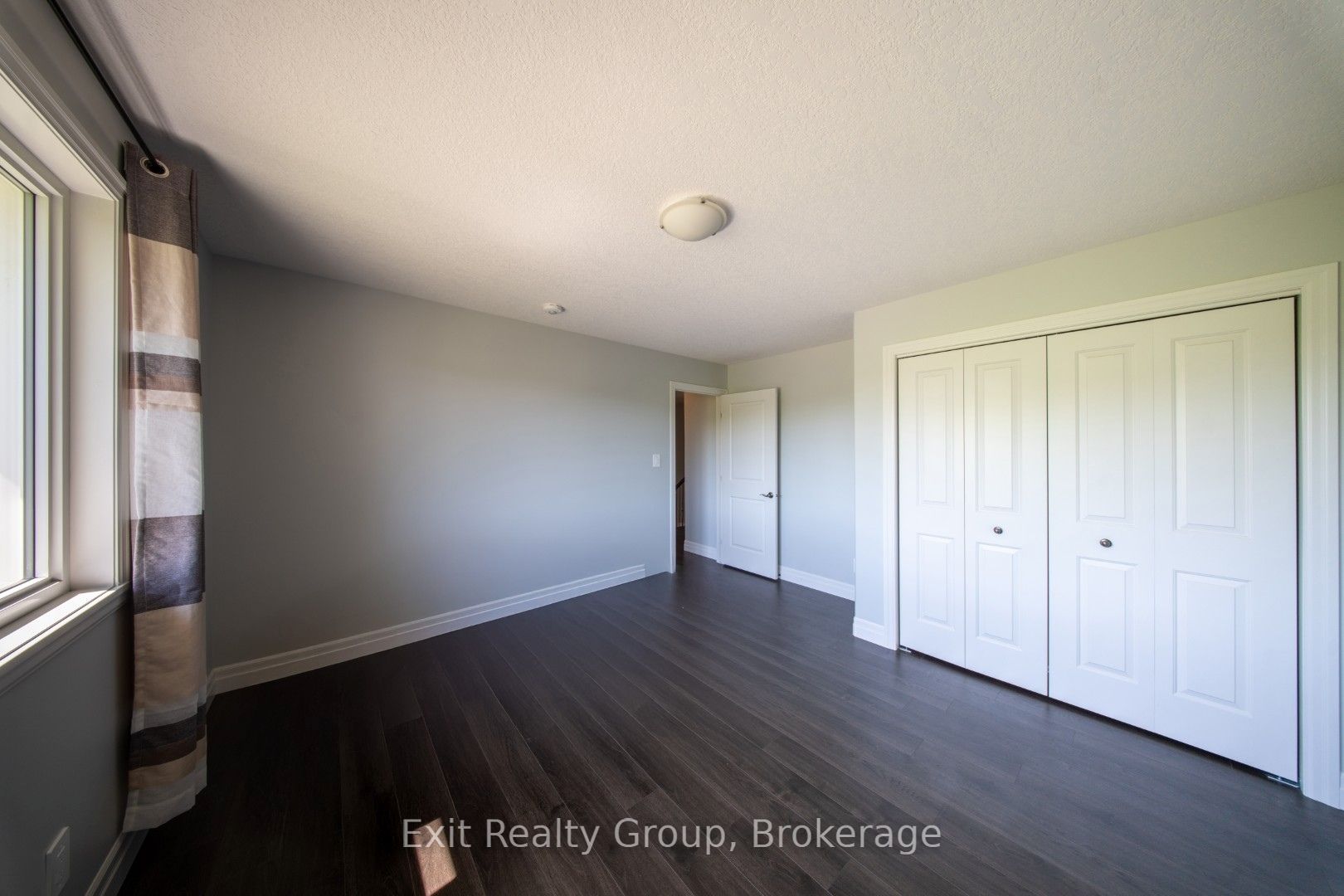 49 Lanark Drive Property Photo 22