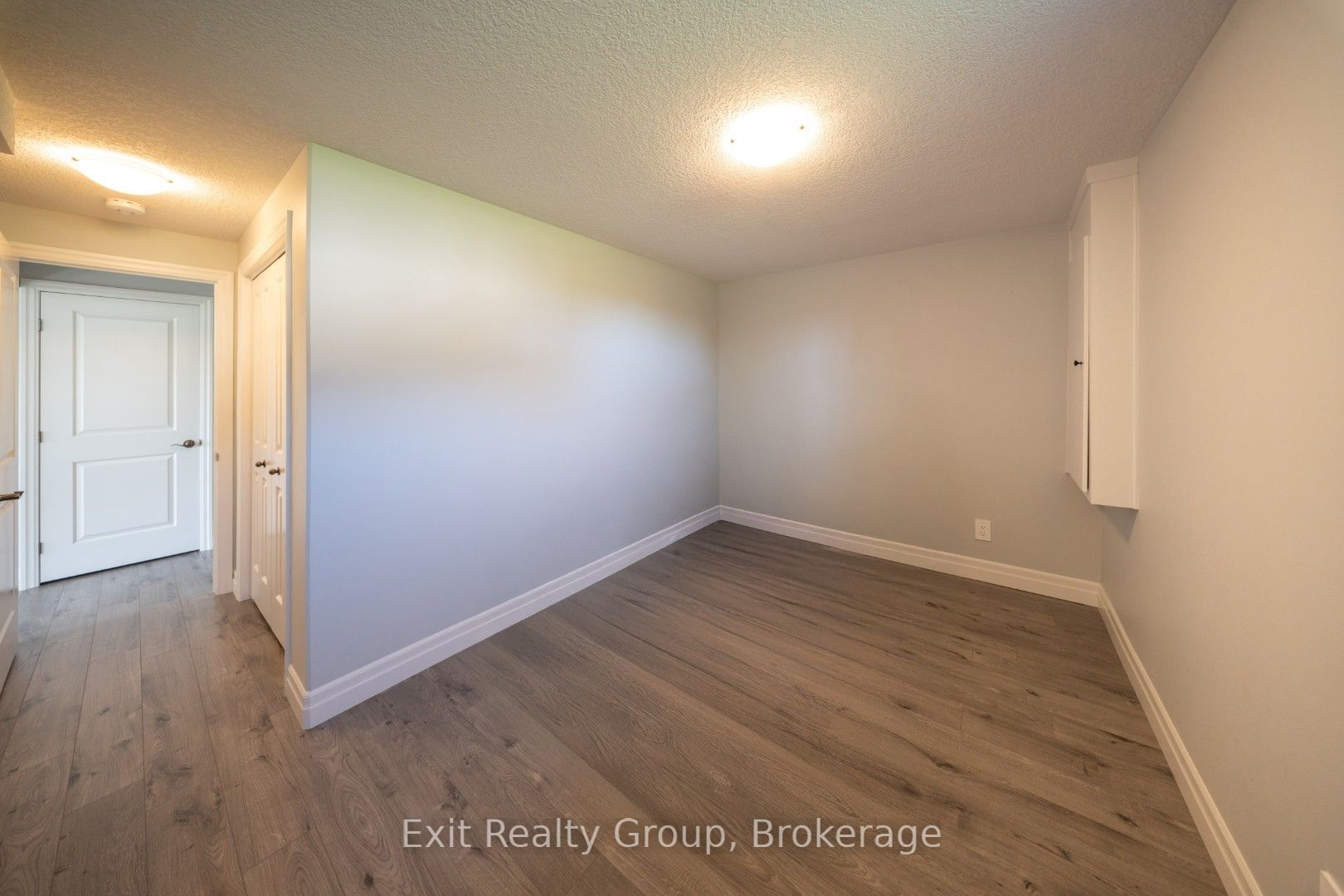 49 Lanark Drive Property Photo 26