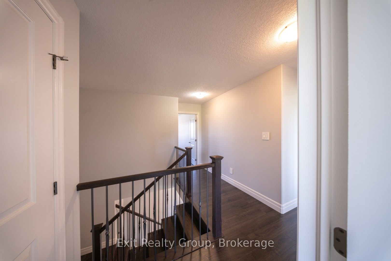 49 Lanark Drive Property Photo 32