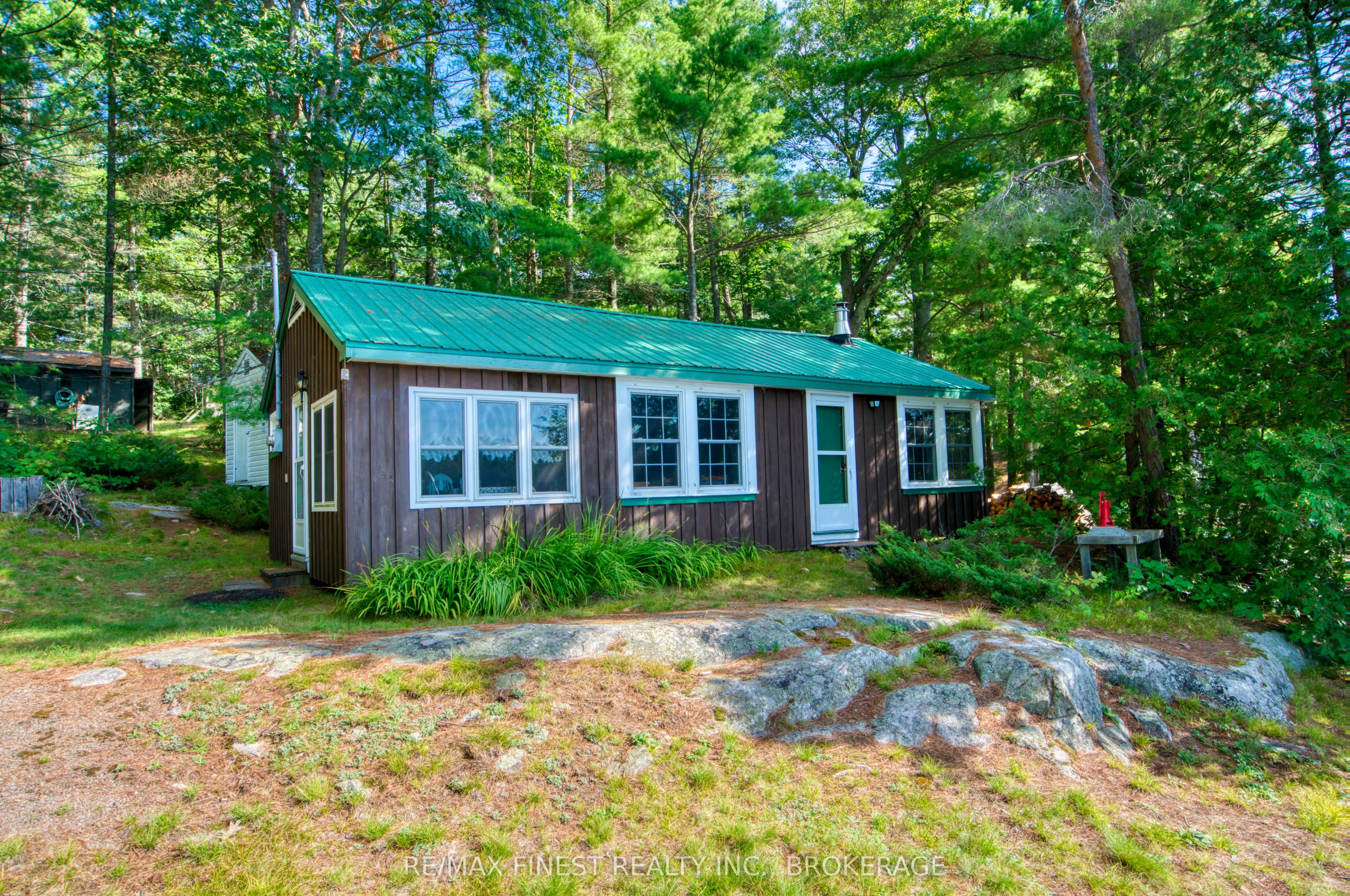 1041a Glass Lane Property Photo 4