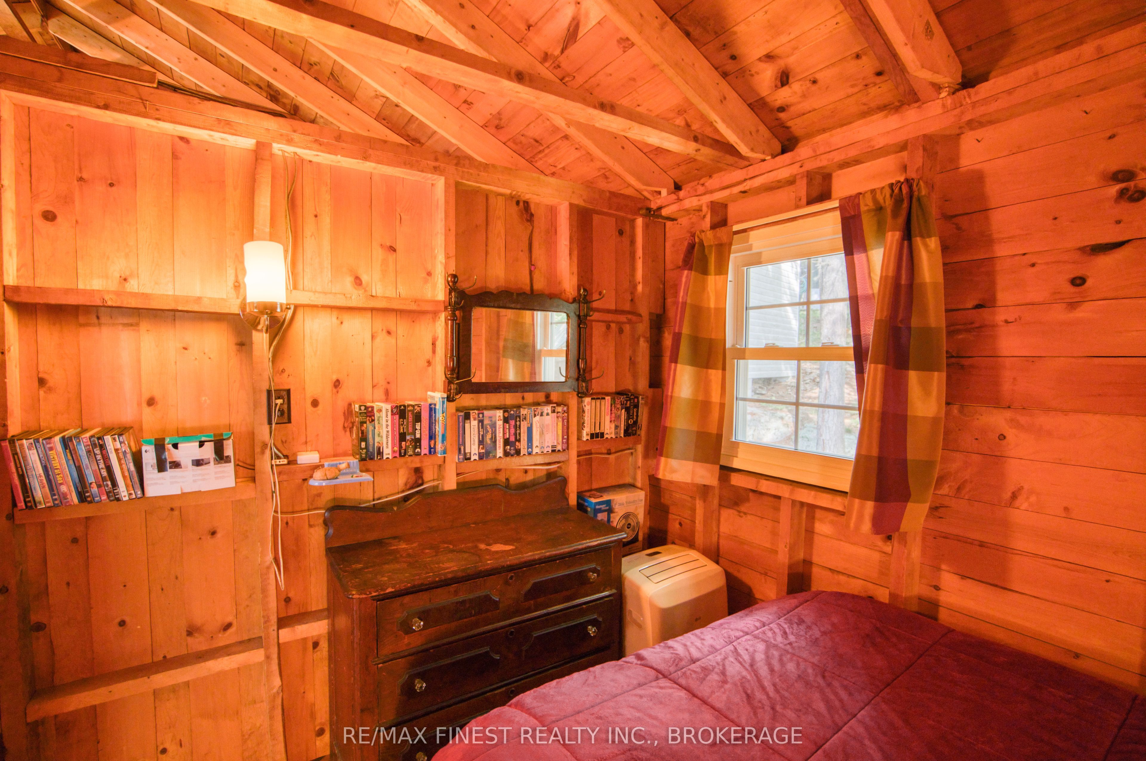 1041a Glass Lane Property Photo 19