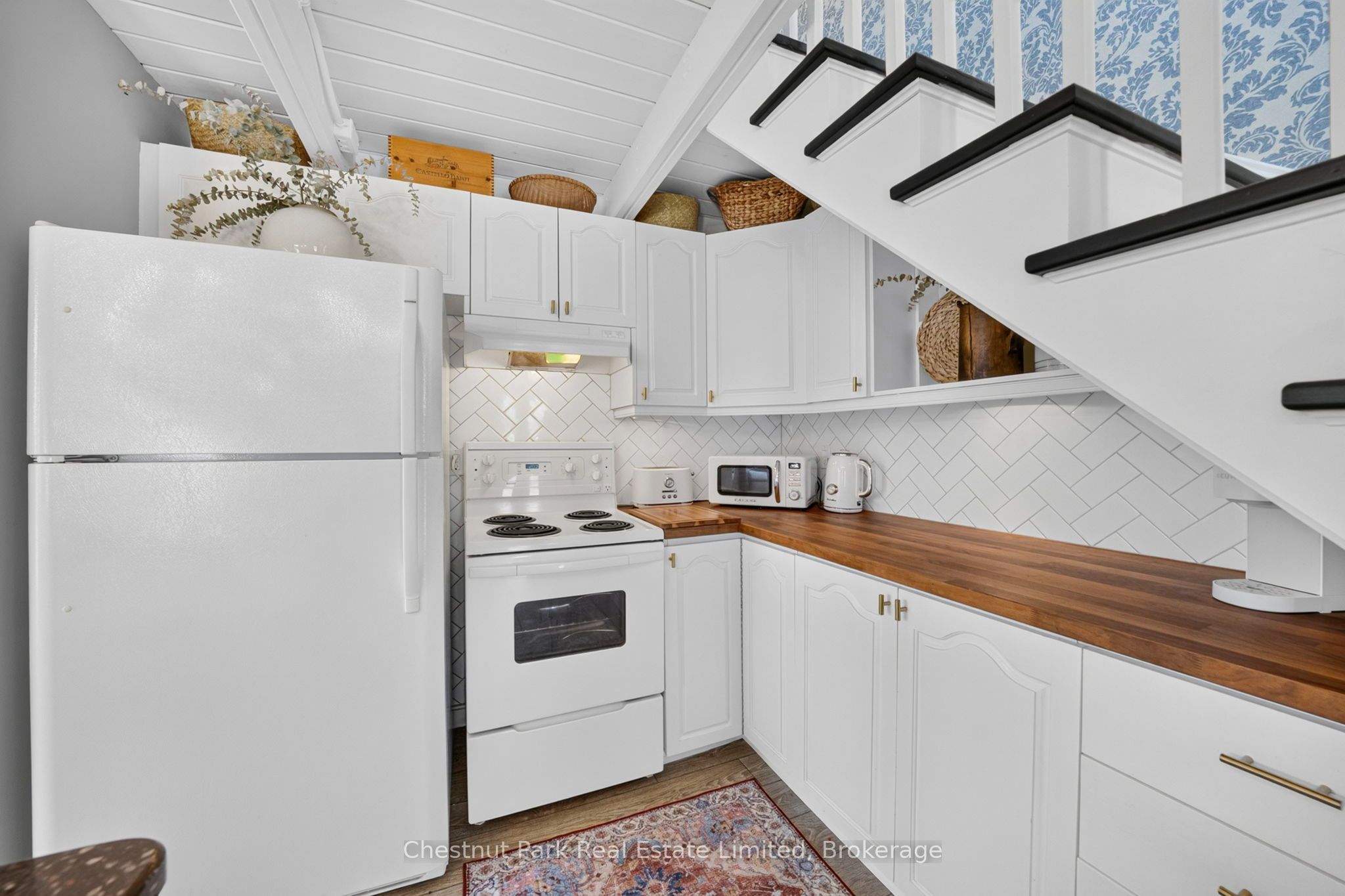 172 Main Street 403 Property Photo 7
