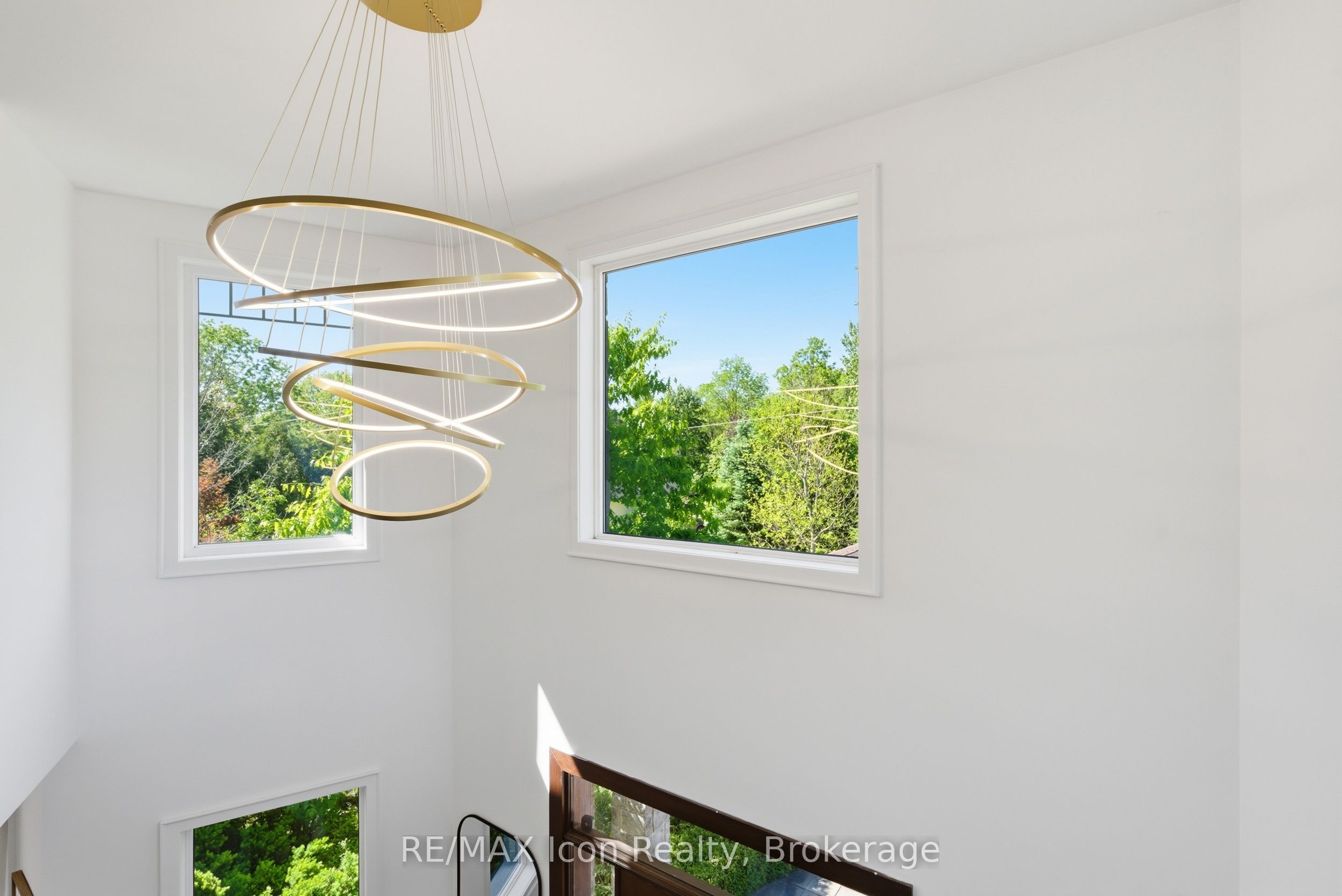 5779 Third Line Property Photo 13