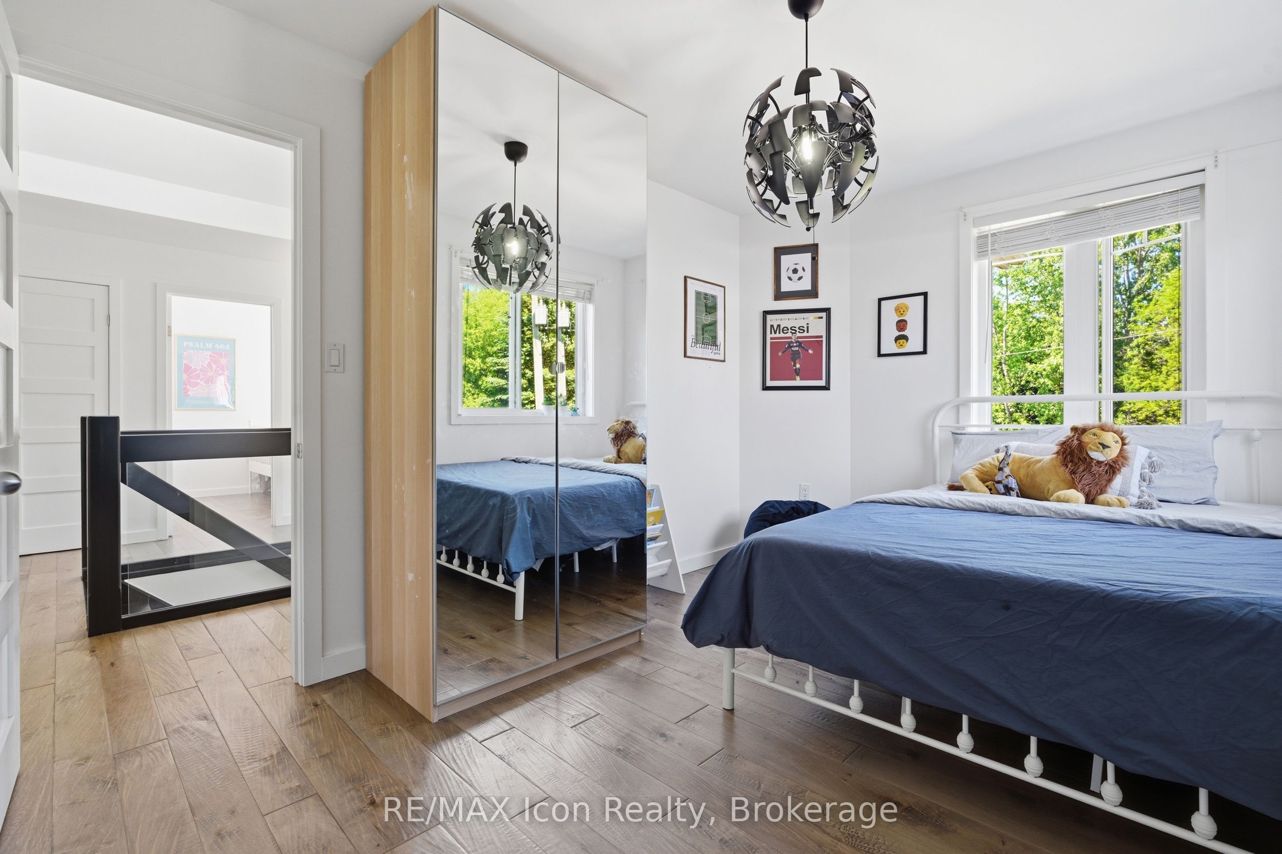 5779 Third Line Property Photo 14