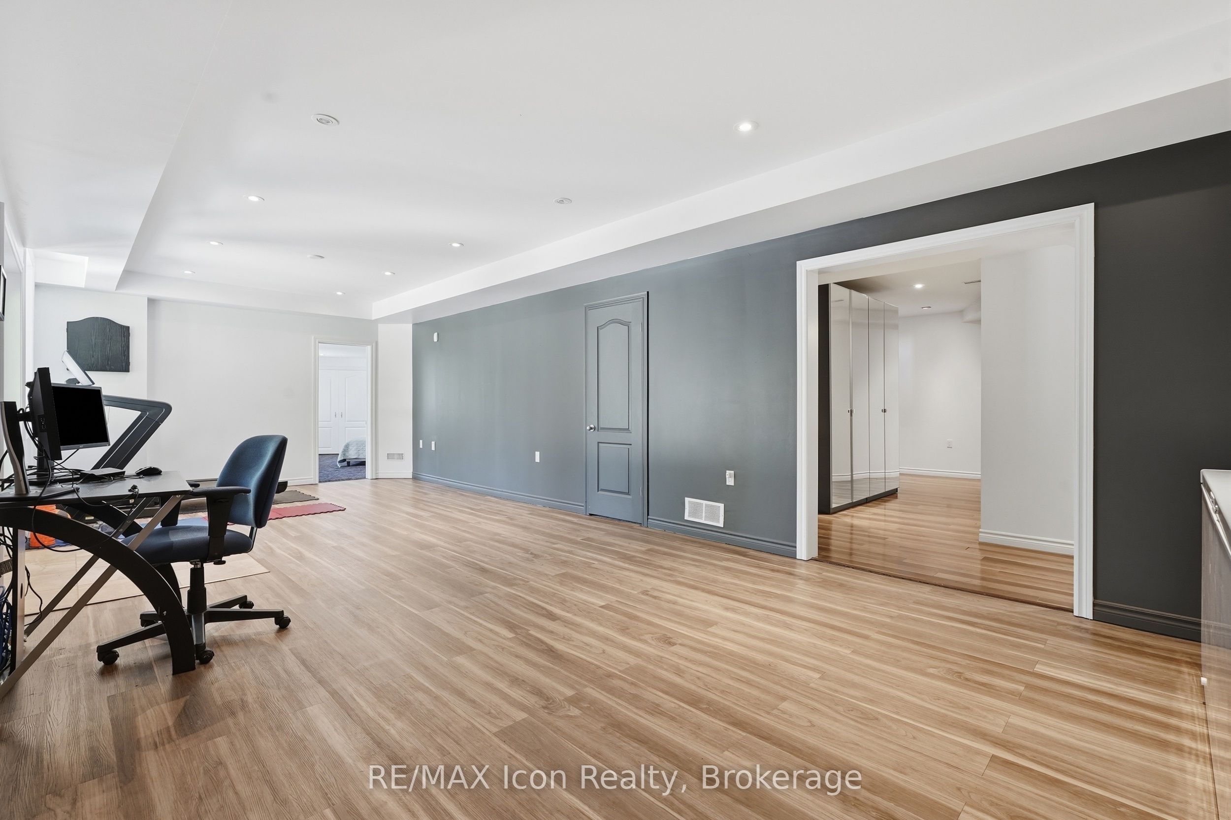5779 Third Line Property Photo 31
