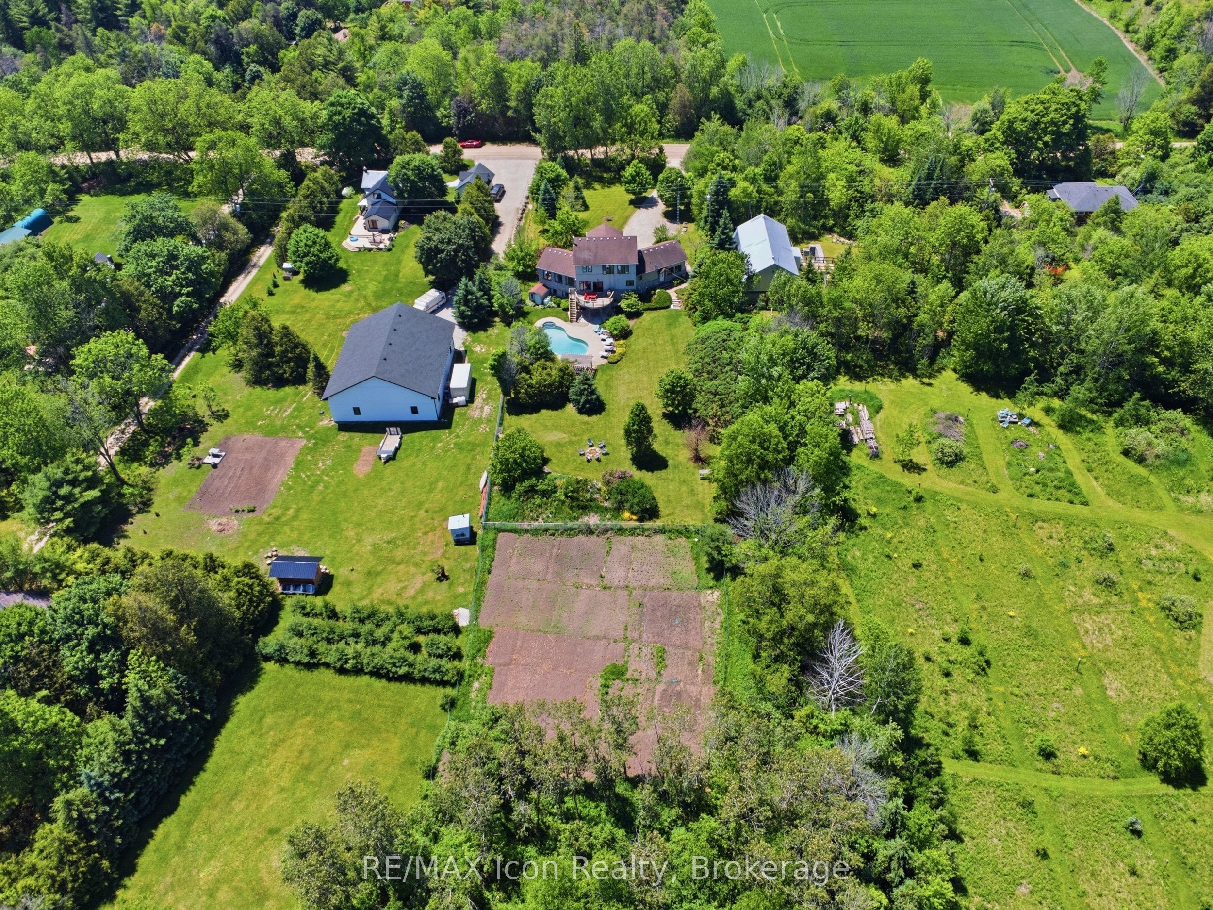 5779 Third Line Property Photo 43